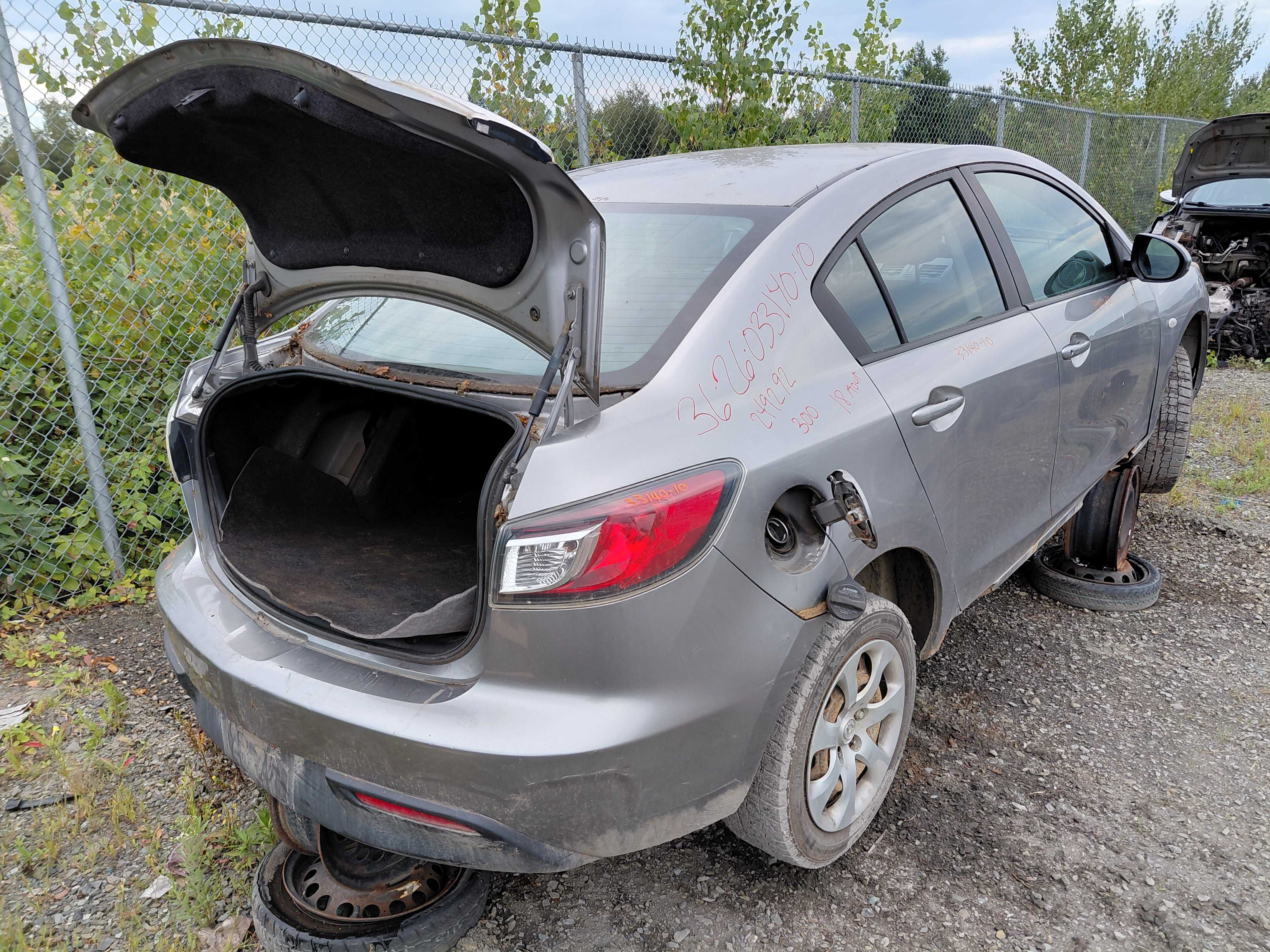 MAZDA MAZDA3 2010