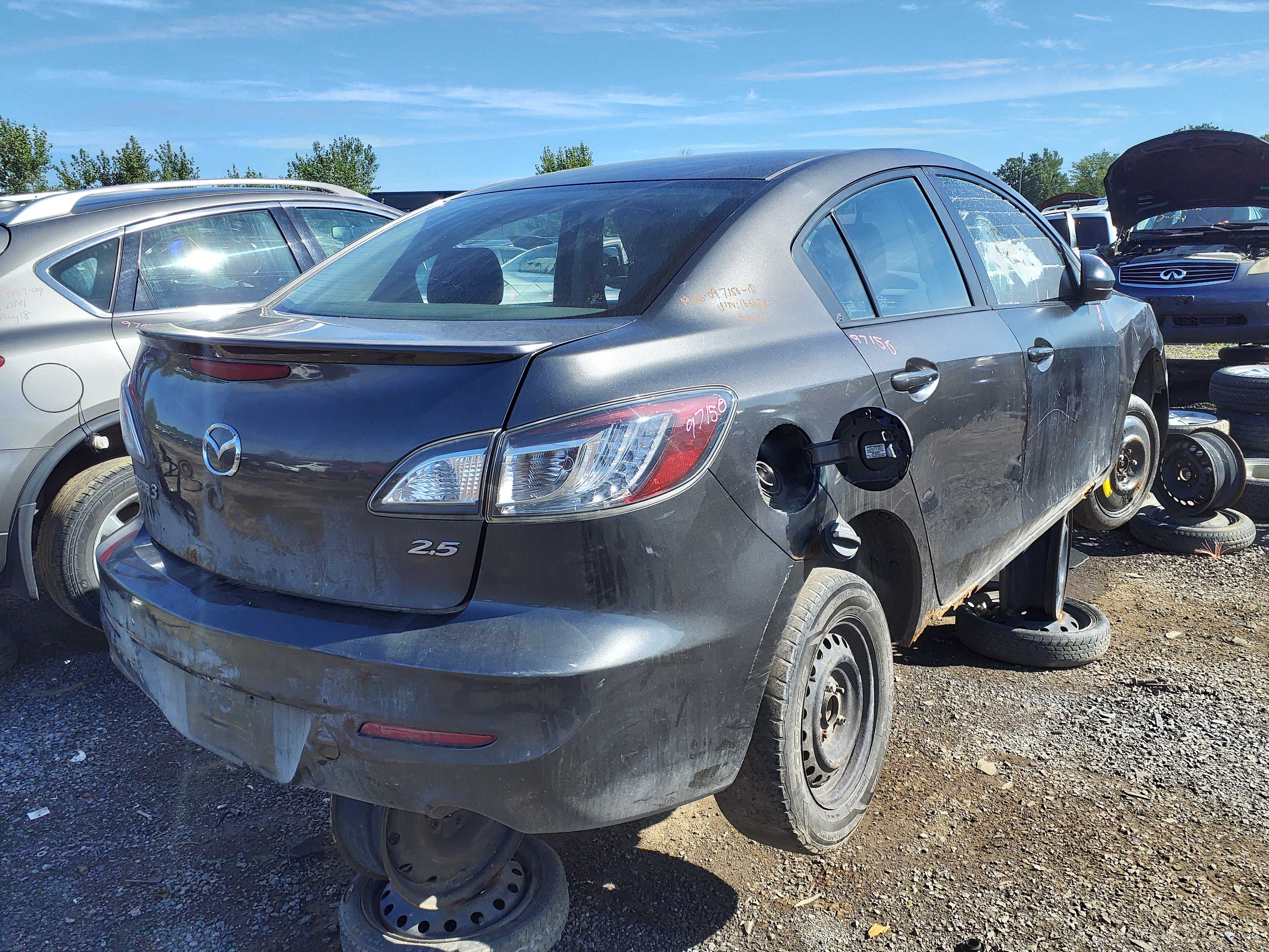 MAZDA MAZDA3 2010