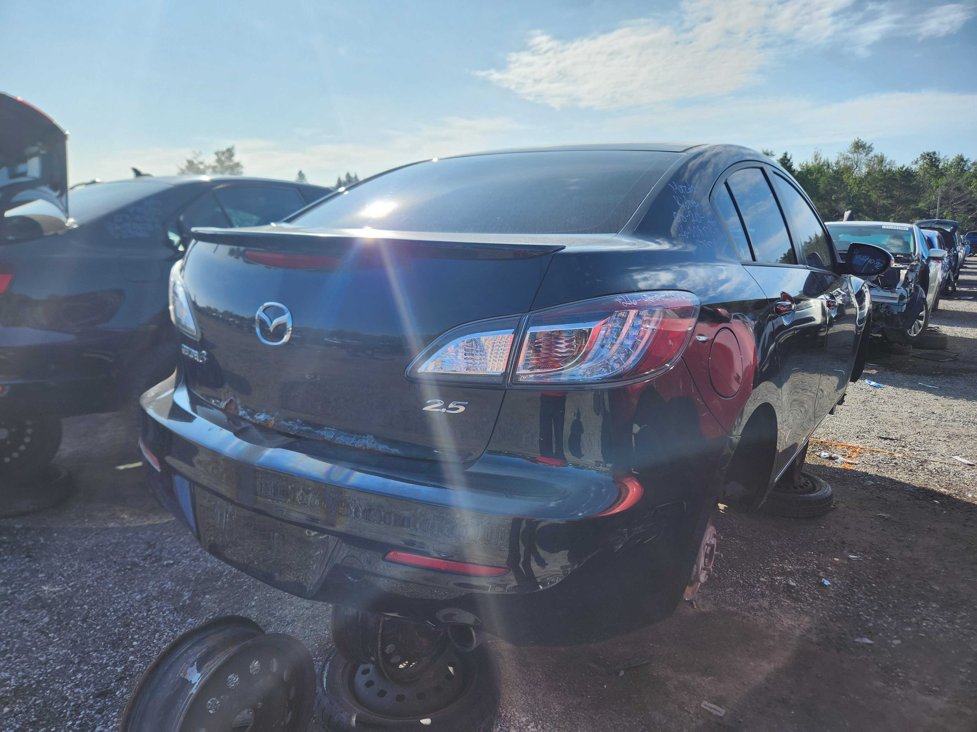 MAZDA MAZDA3 2010