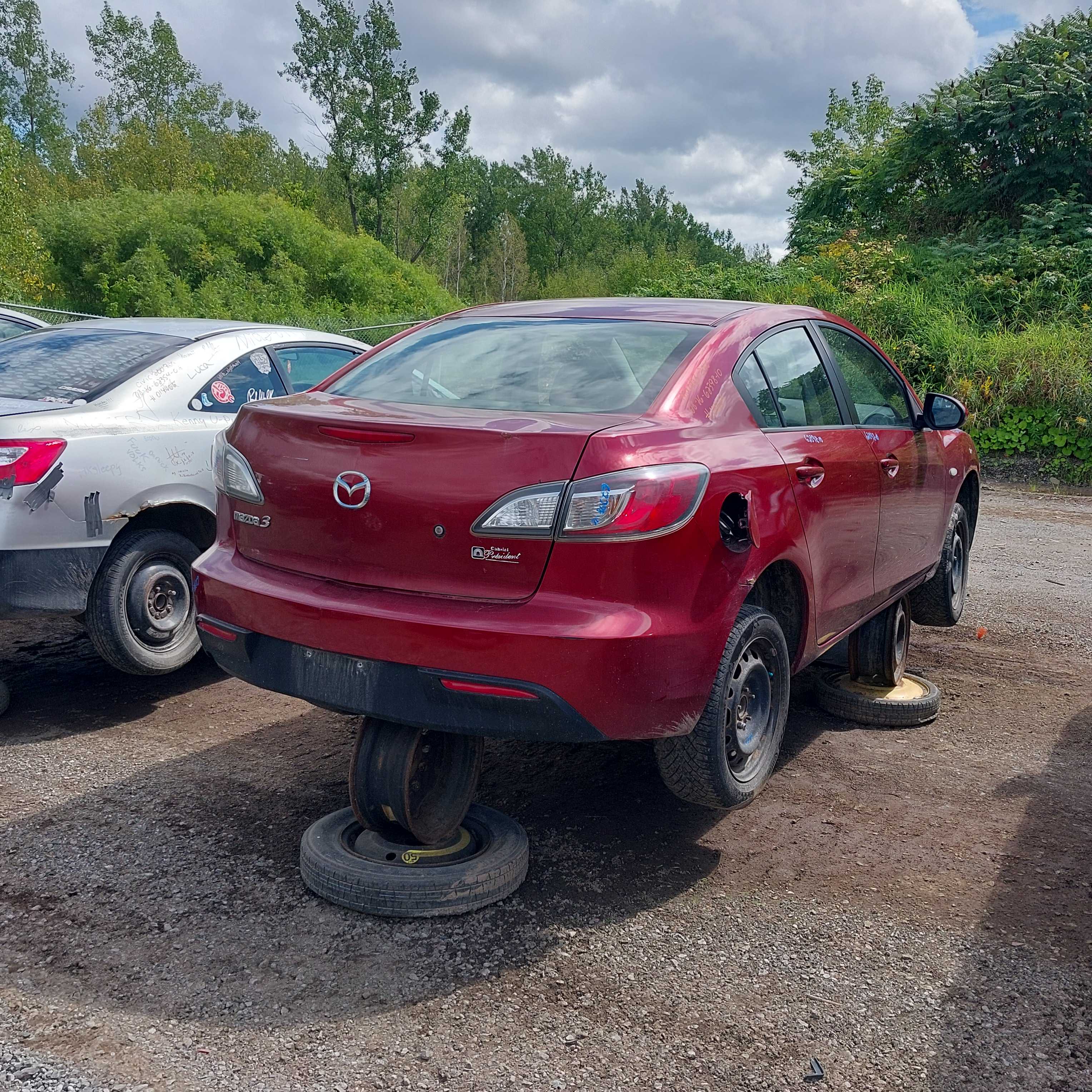 MAZDA MAZDA3 2010