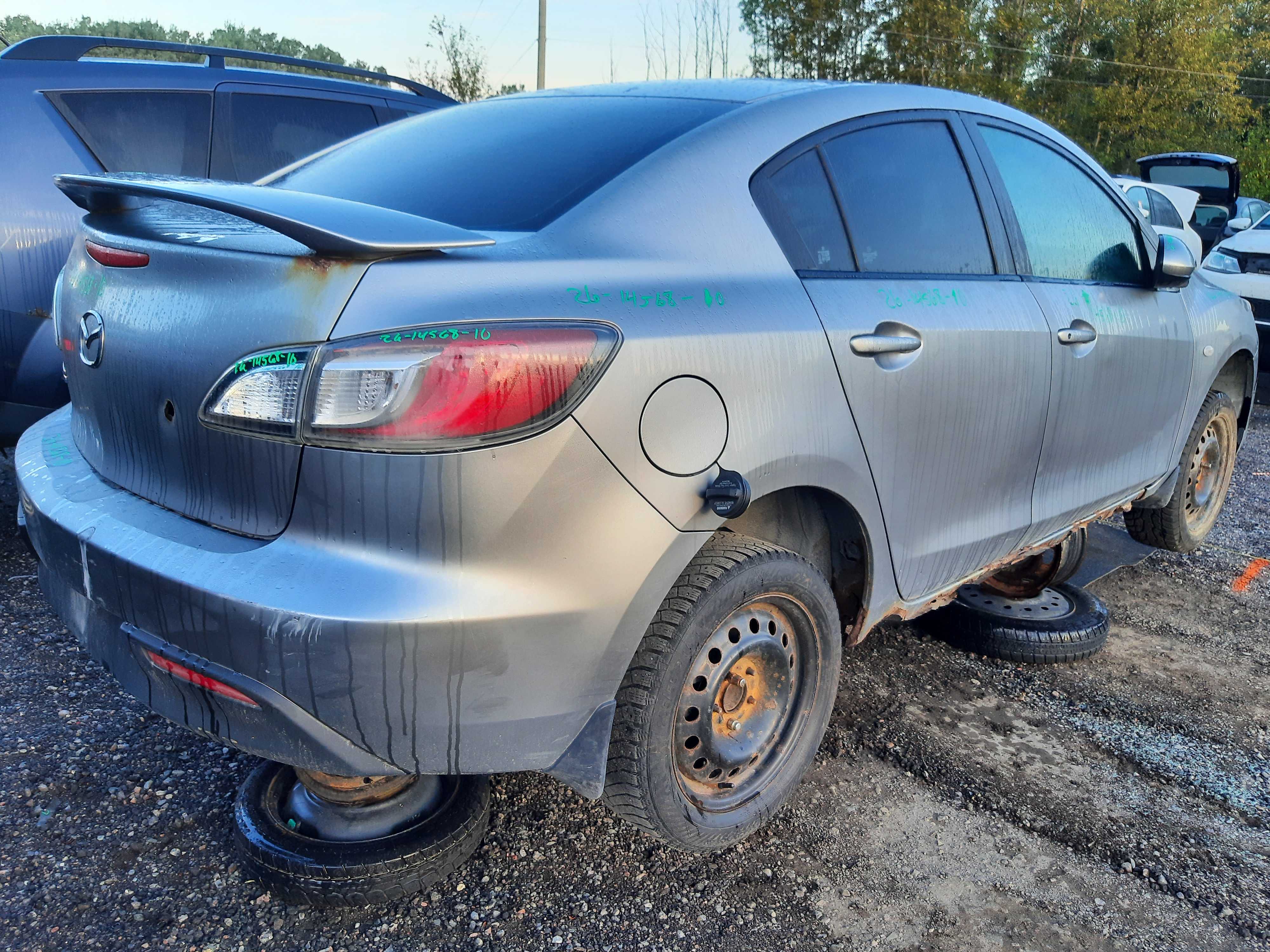 MAZDA MAZDA3 2010