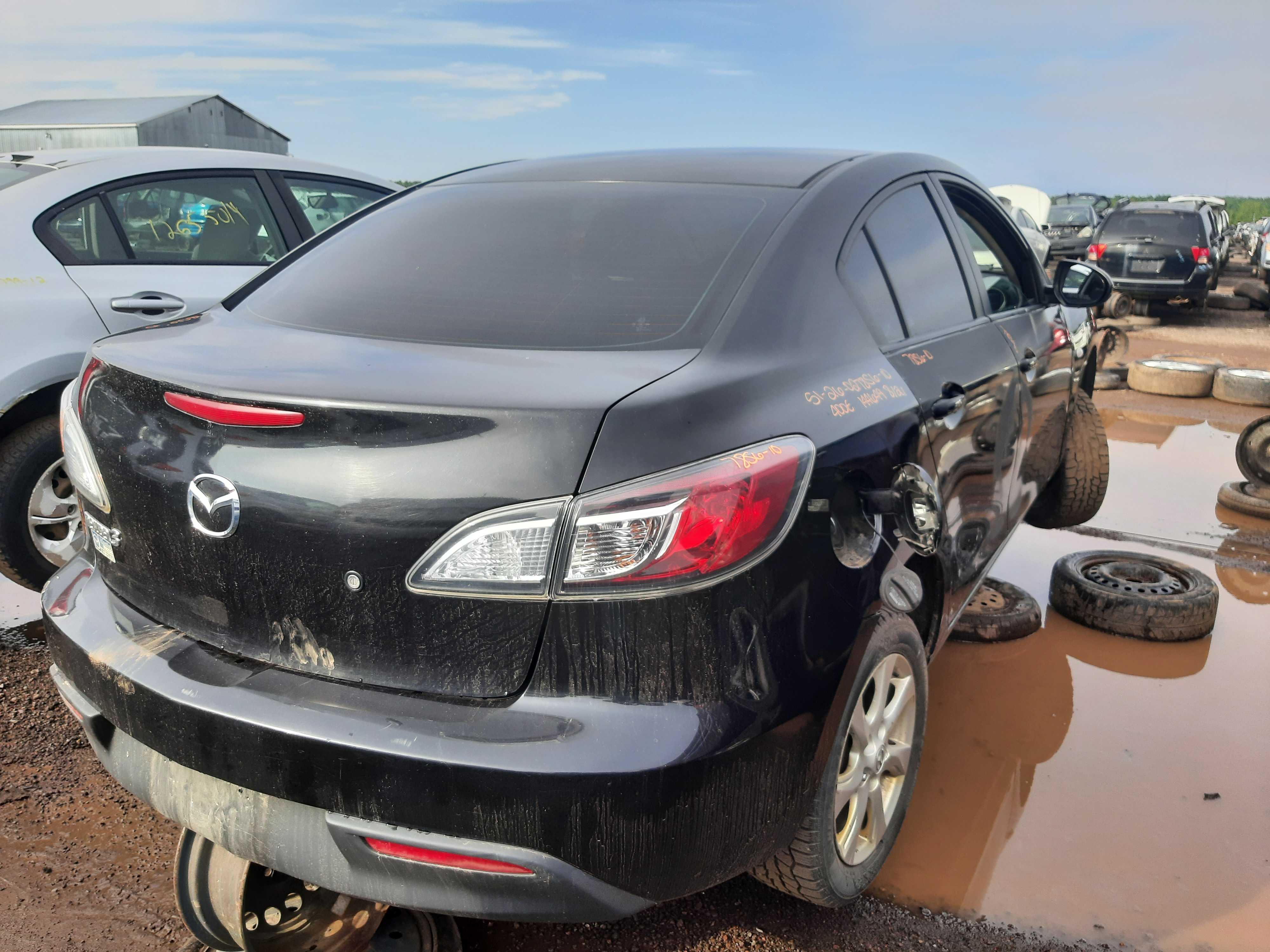 MAZDA MAZDA3 2010