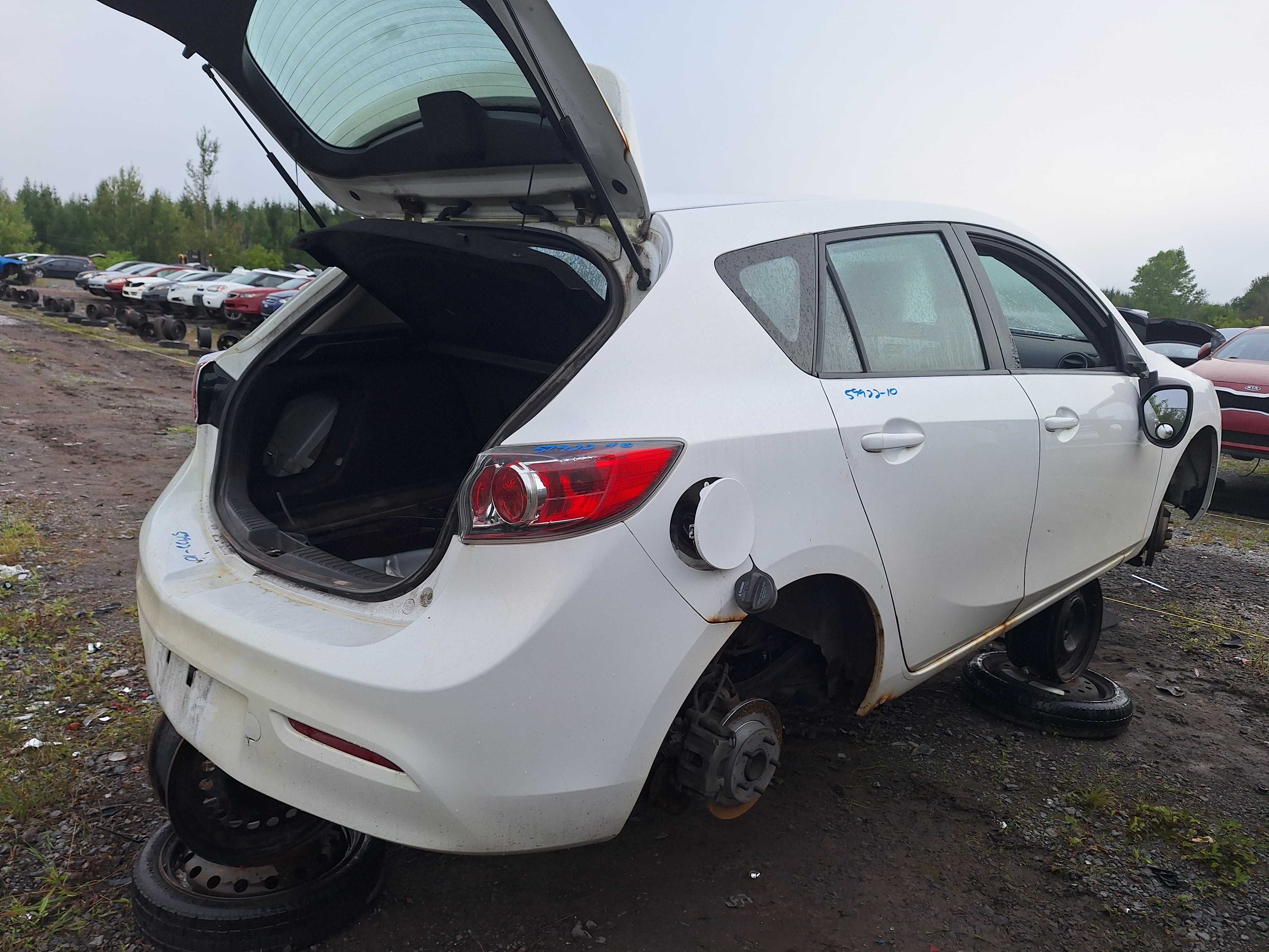 MAZDA MAZDA3 2010
