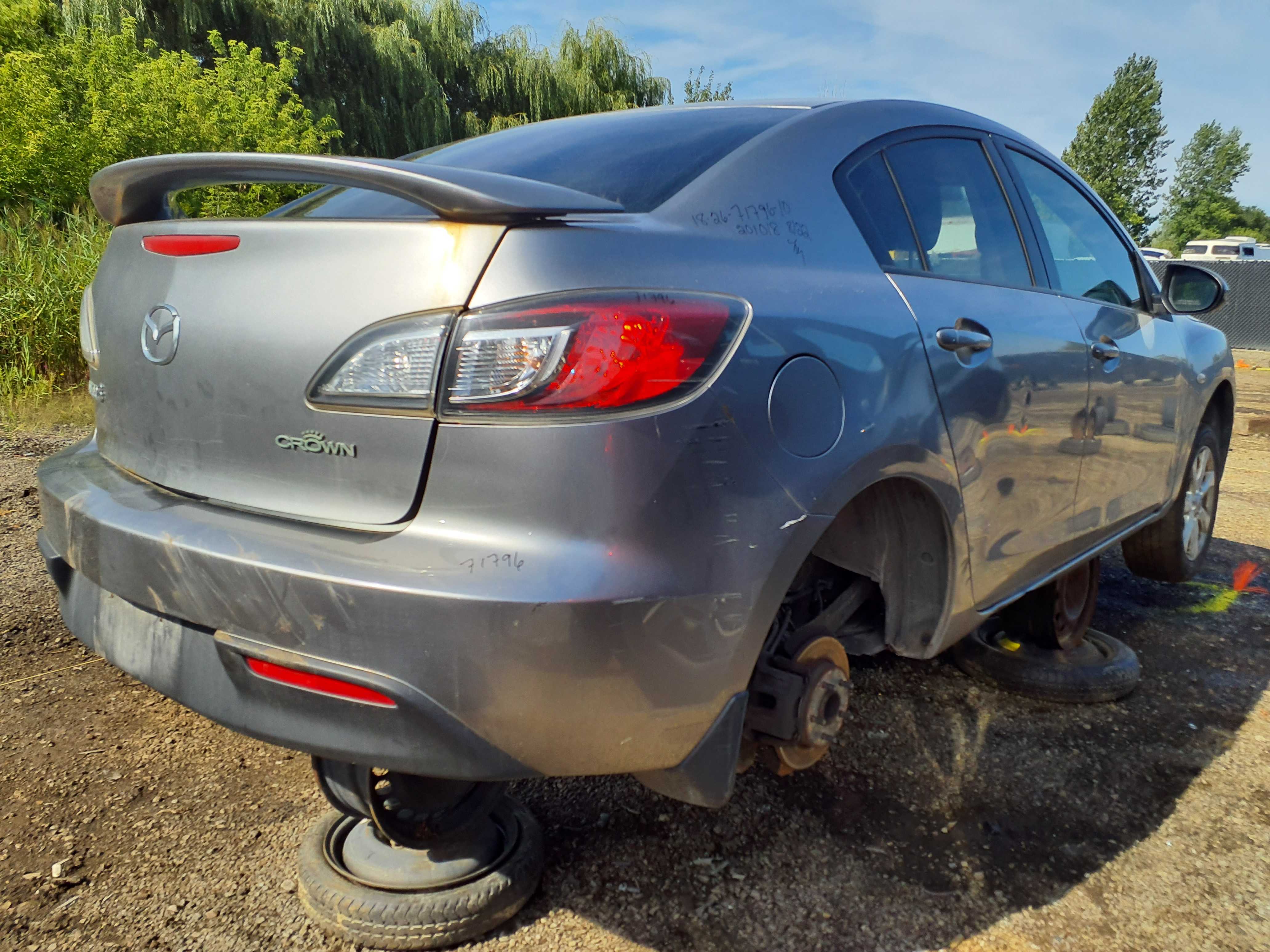 MAZDA MAZDA3 2010