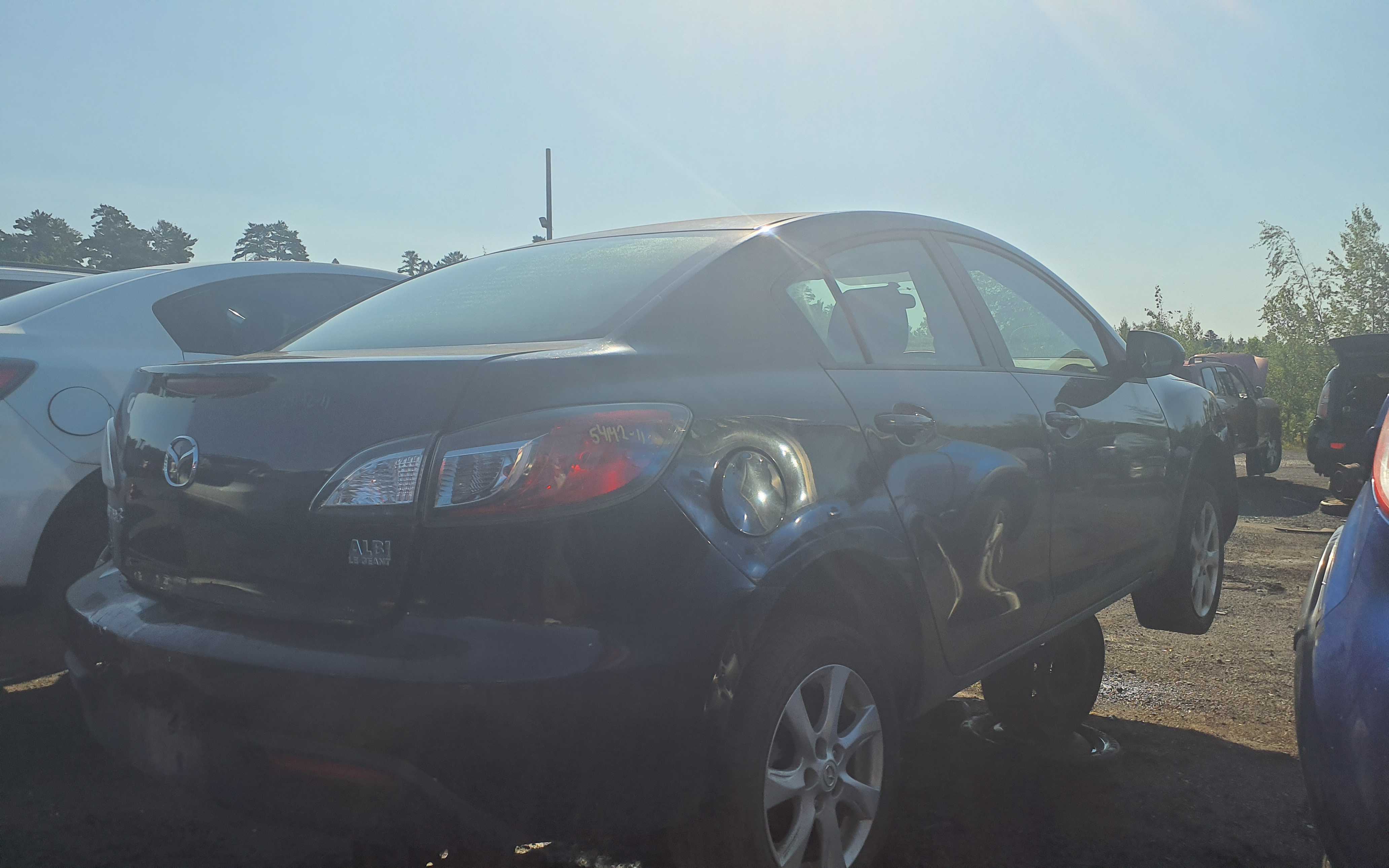MAZDA MAZDA3 2011