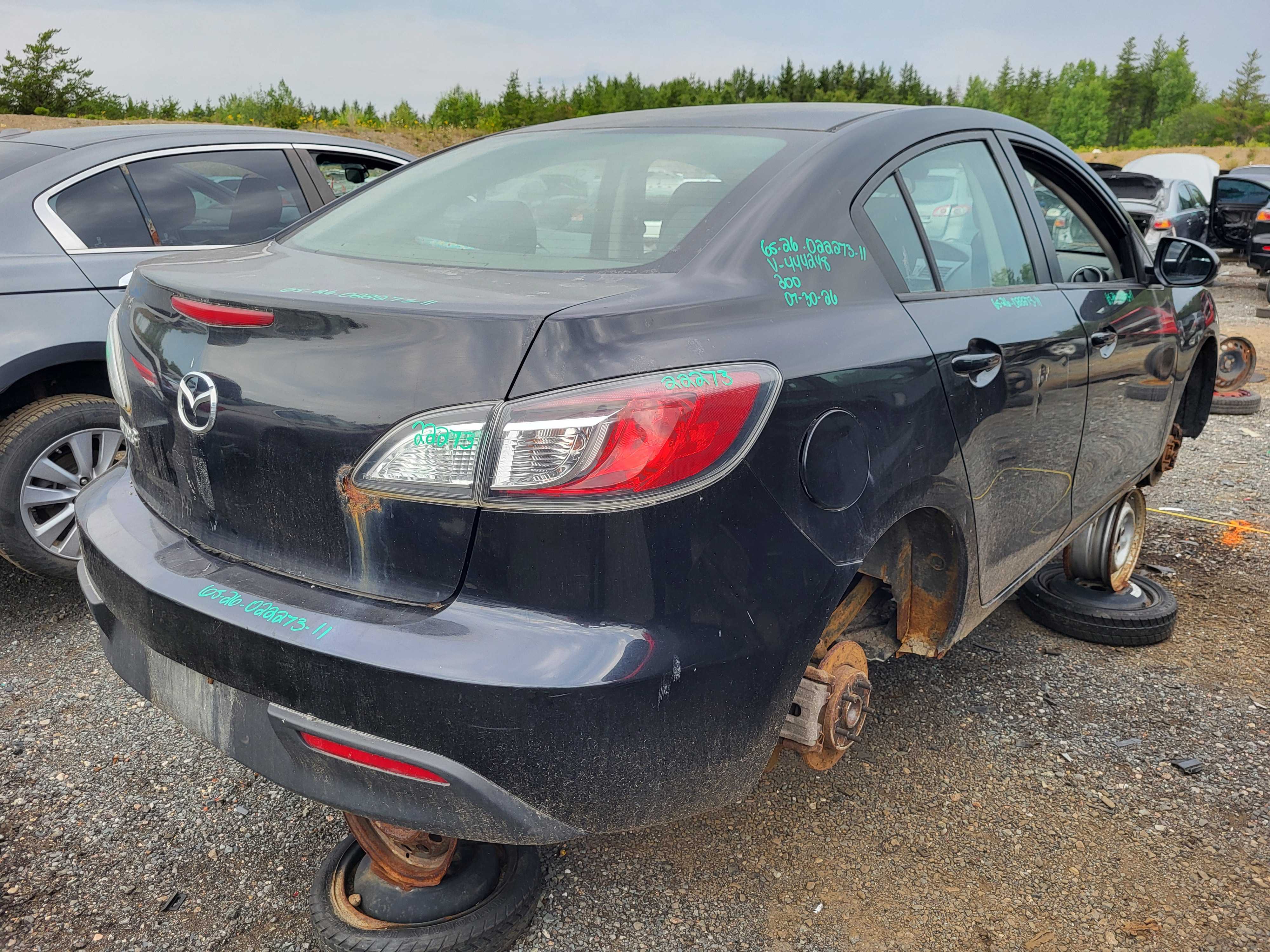 MAZDA MAZDA3 2011