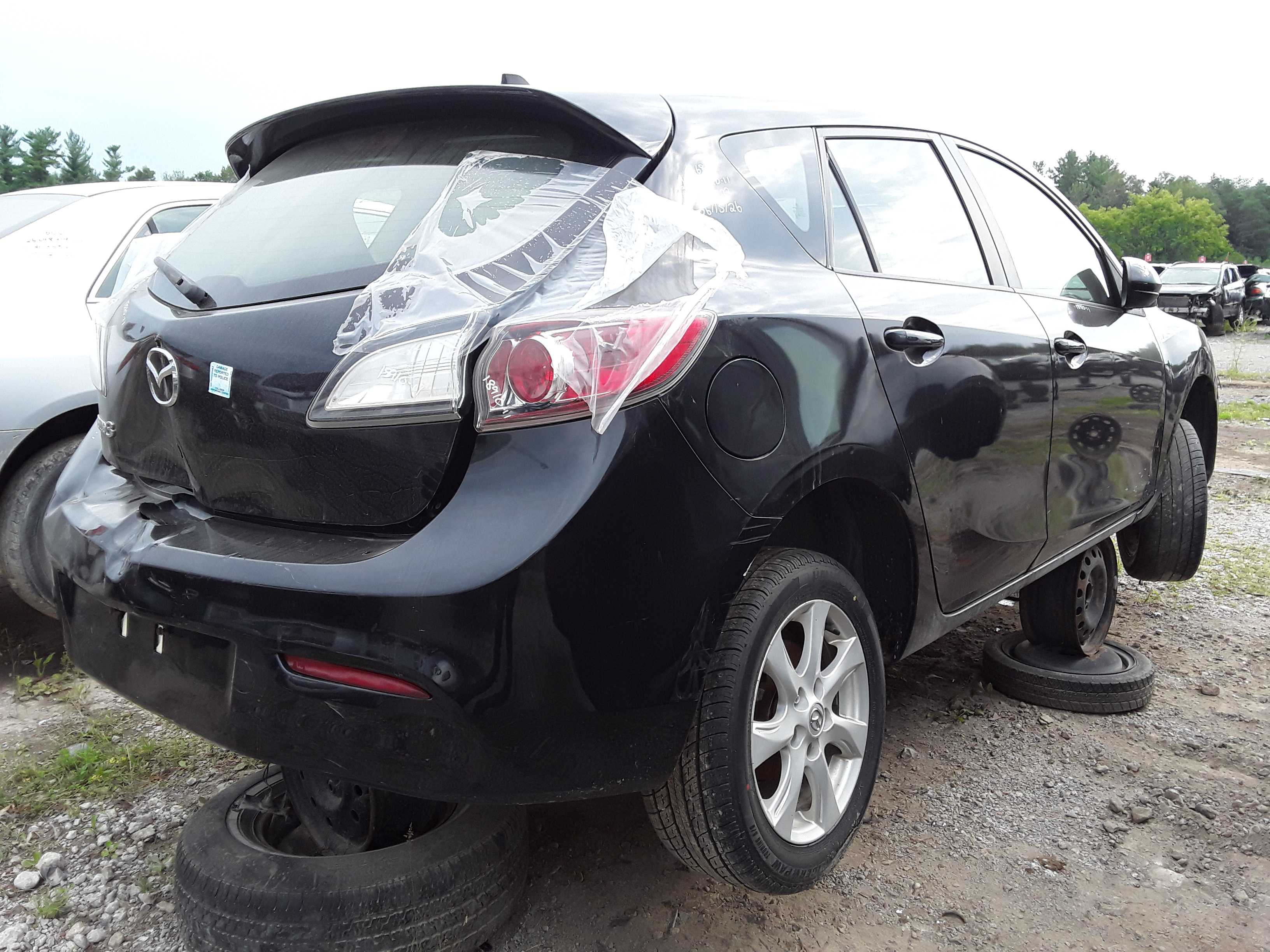 MAZDA MAZDA3 2011