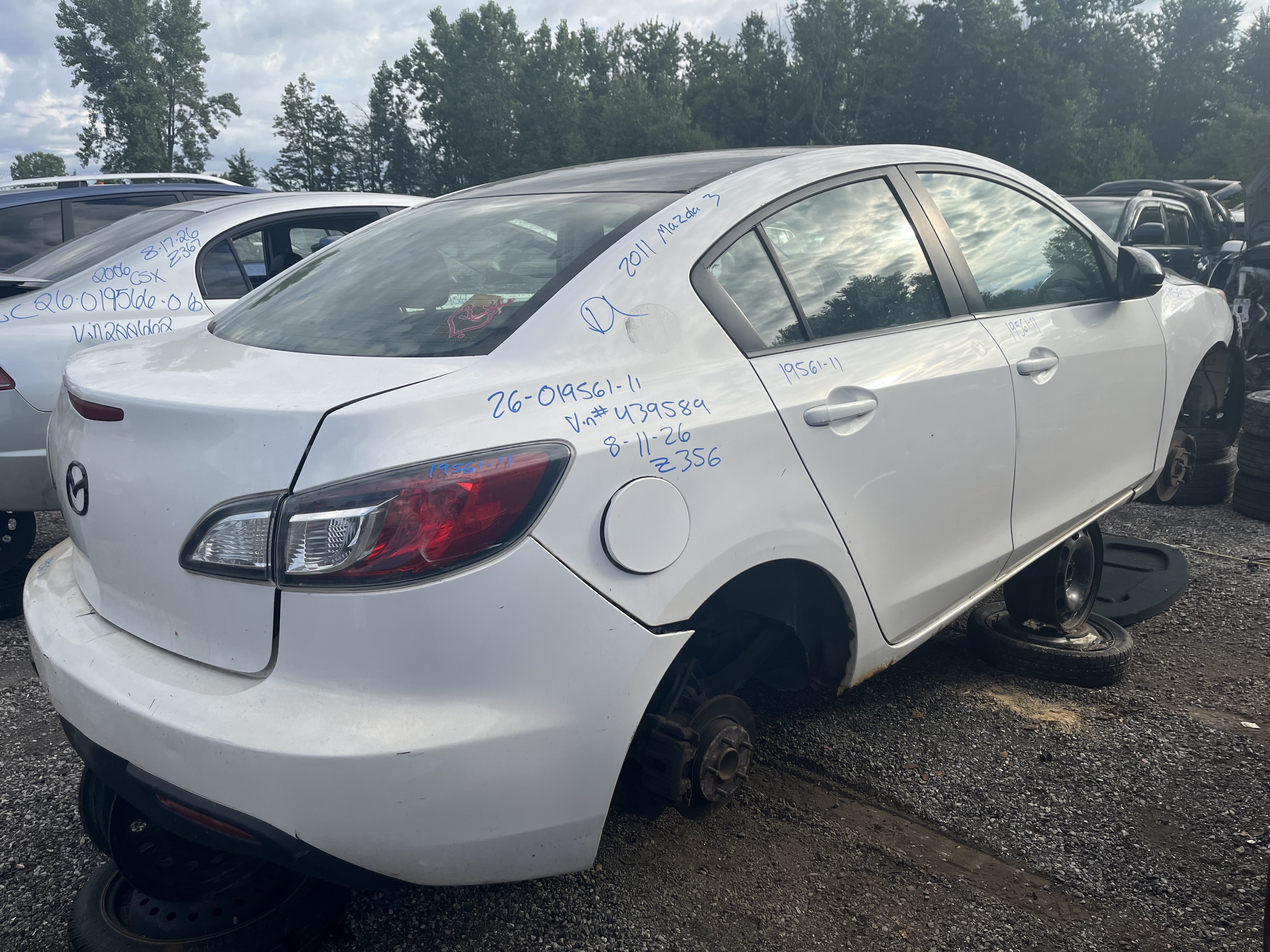 MAZDA MAZDA3 2011