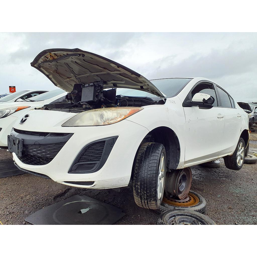 MAZDA MAZDA3 2011