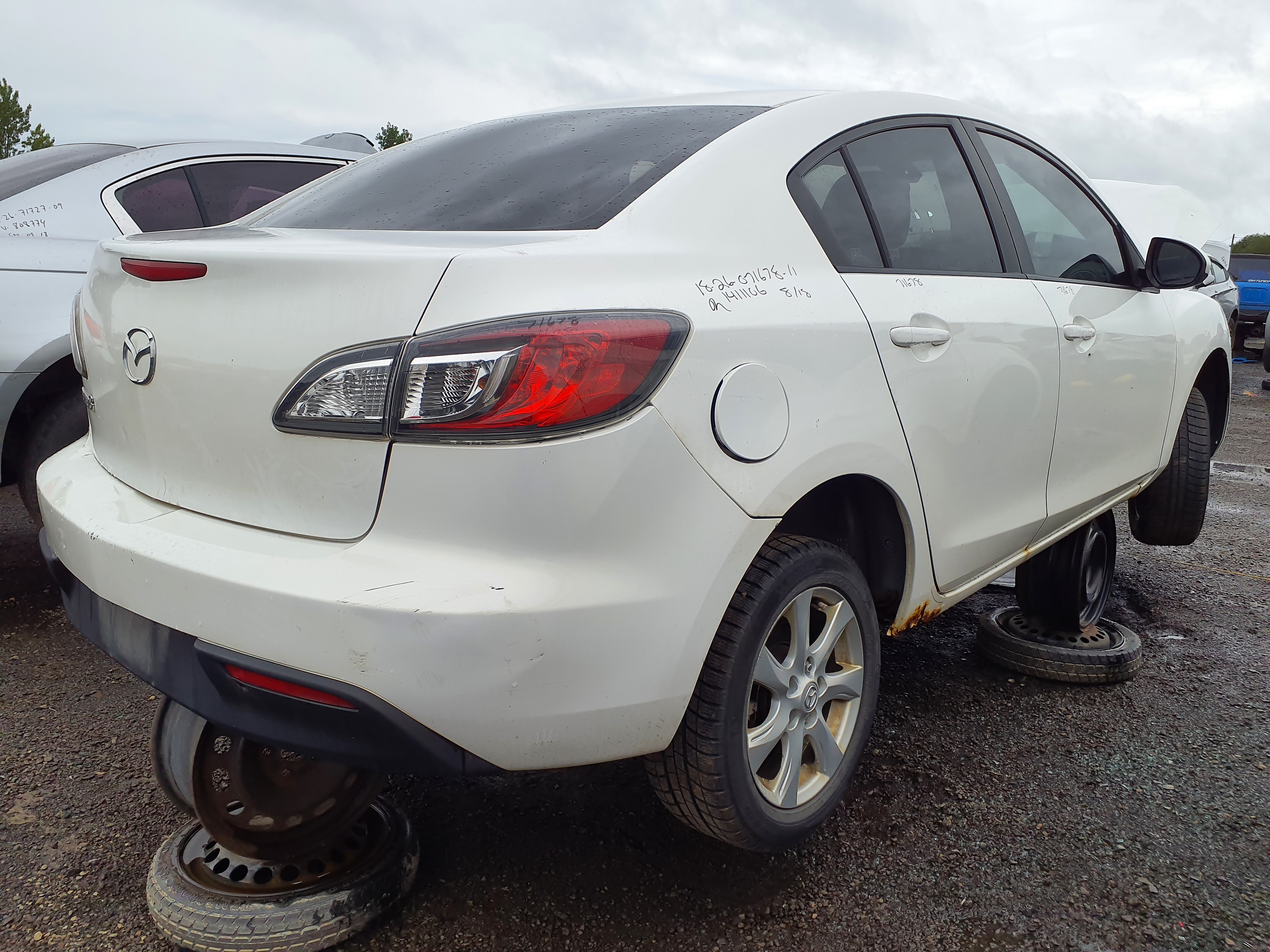 MAZDA MAZDA3 2011