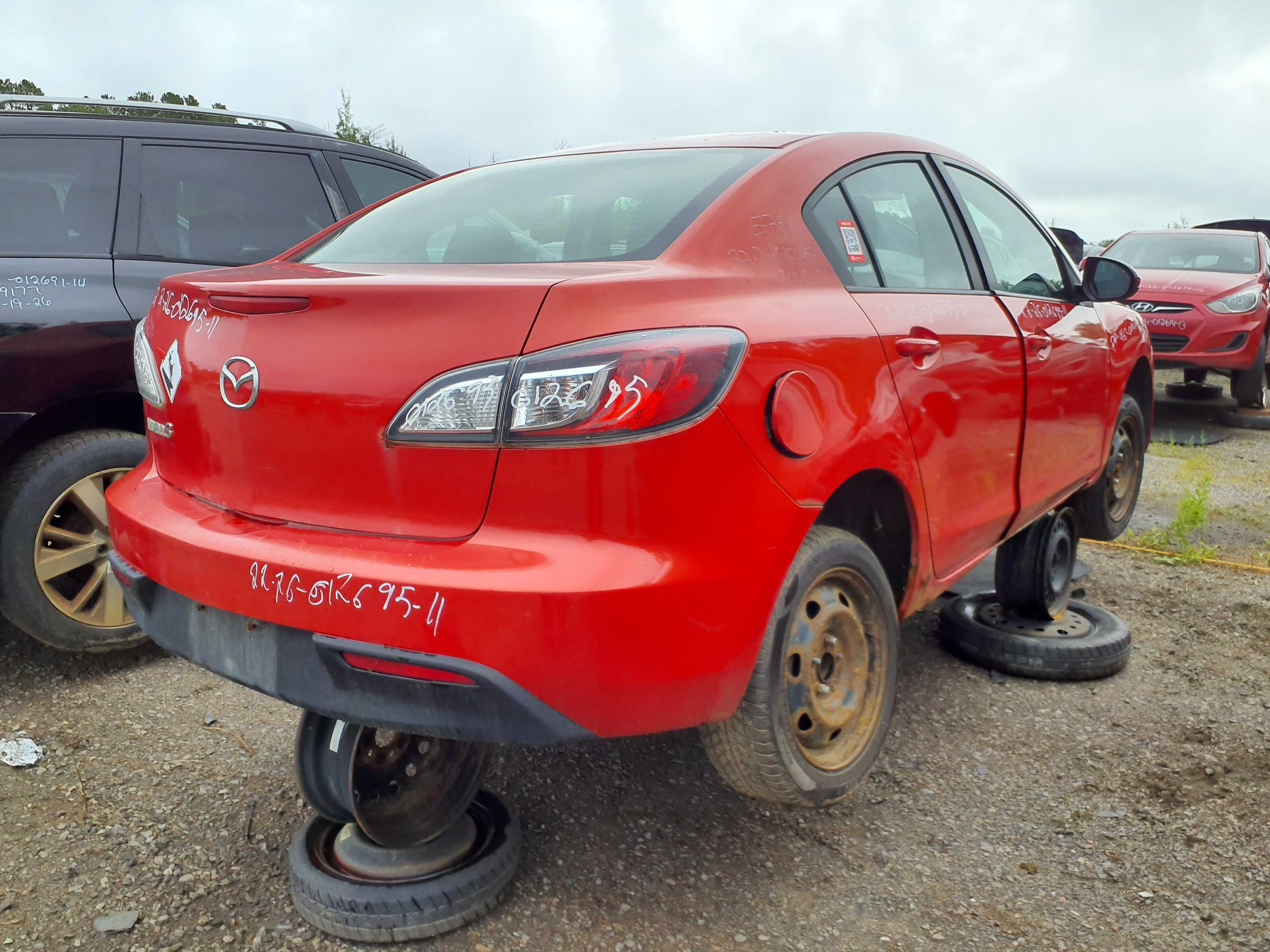 MAZDA MAZDA3 2011