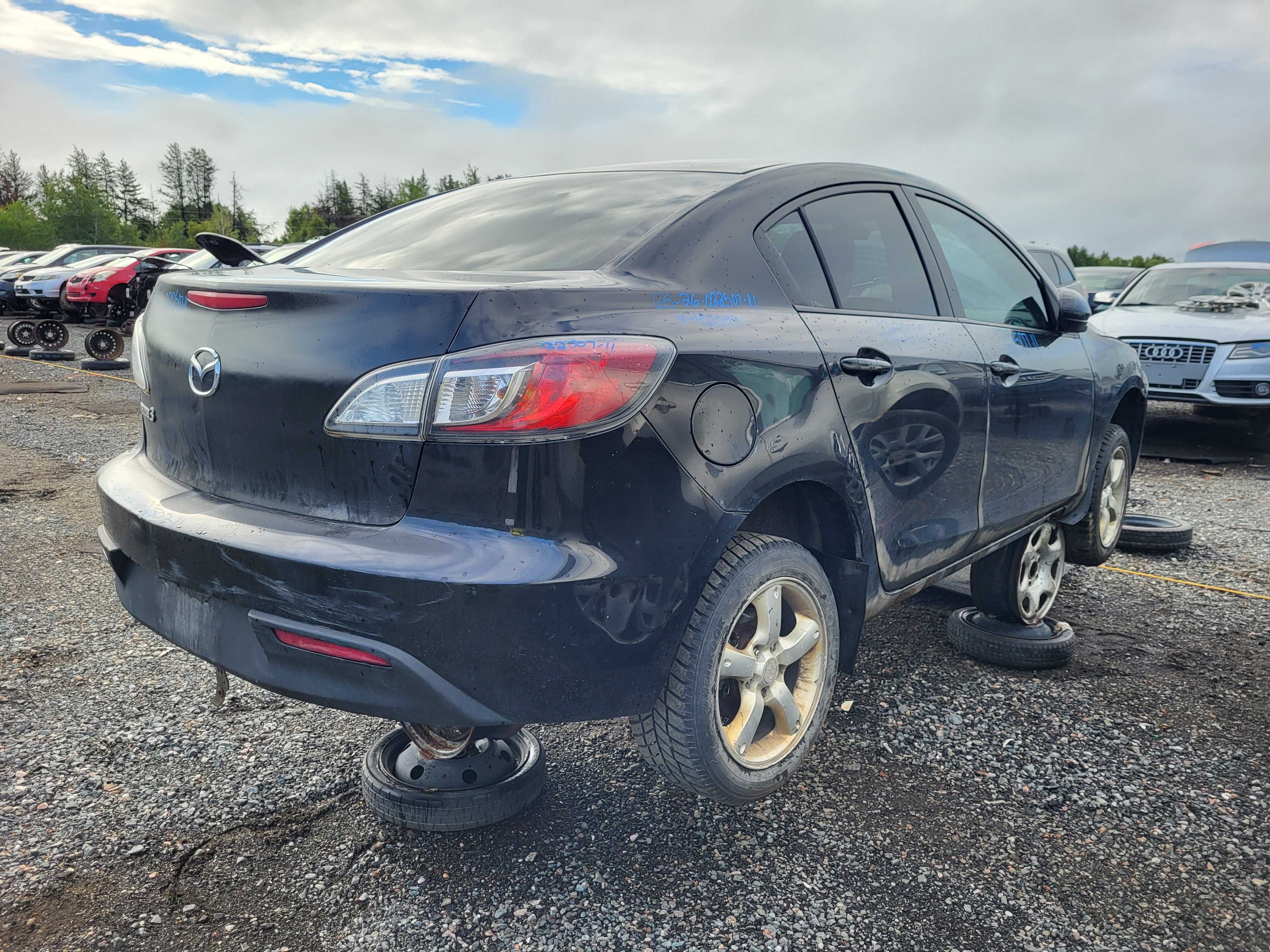 MAZDA MAZDA3 2011