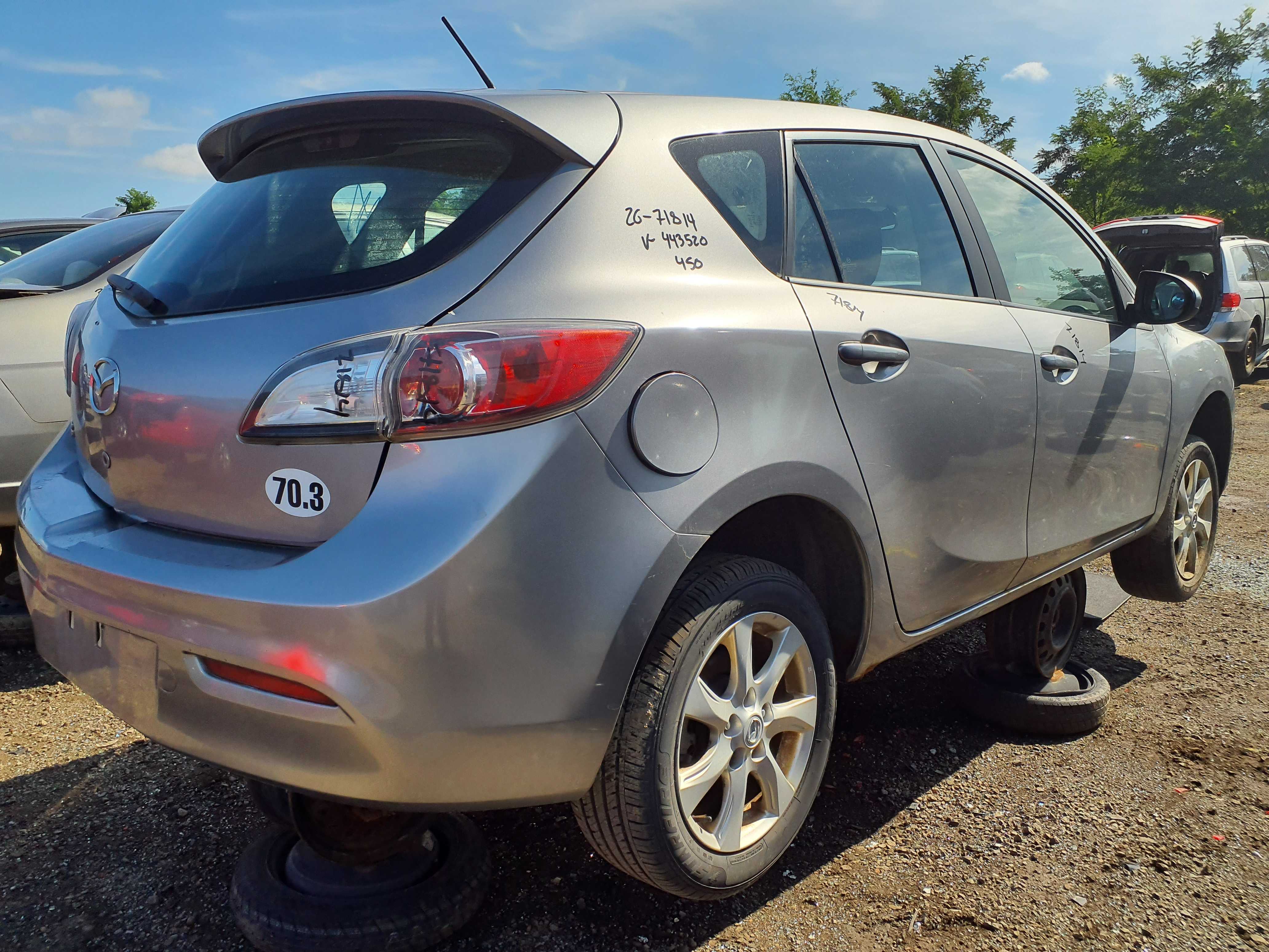 MAZDA MAZDA3 2011