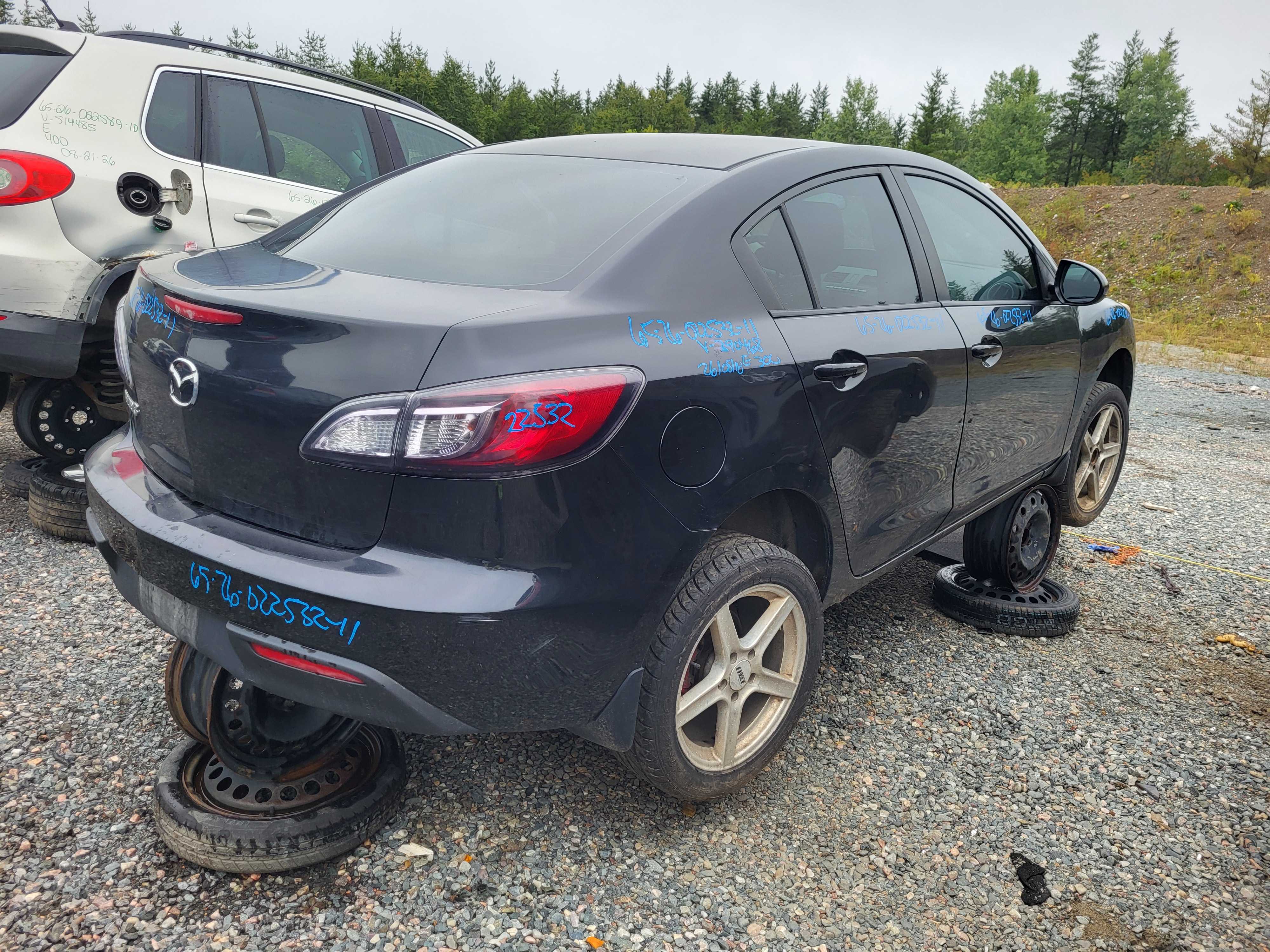 MAZDA MAZDA3 2011