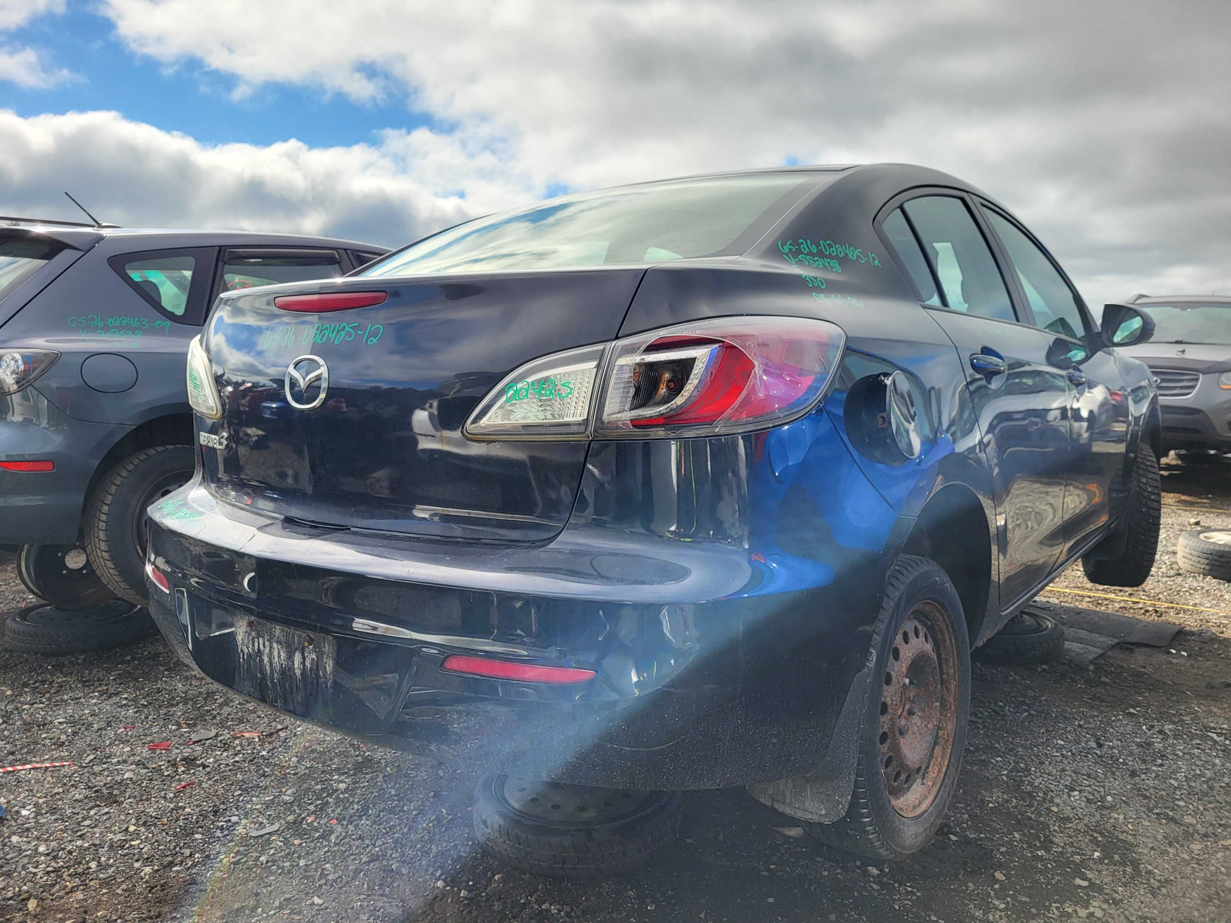 MAZDA MAZDA3 2012