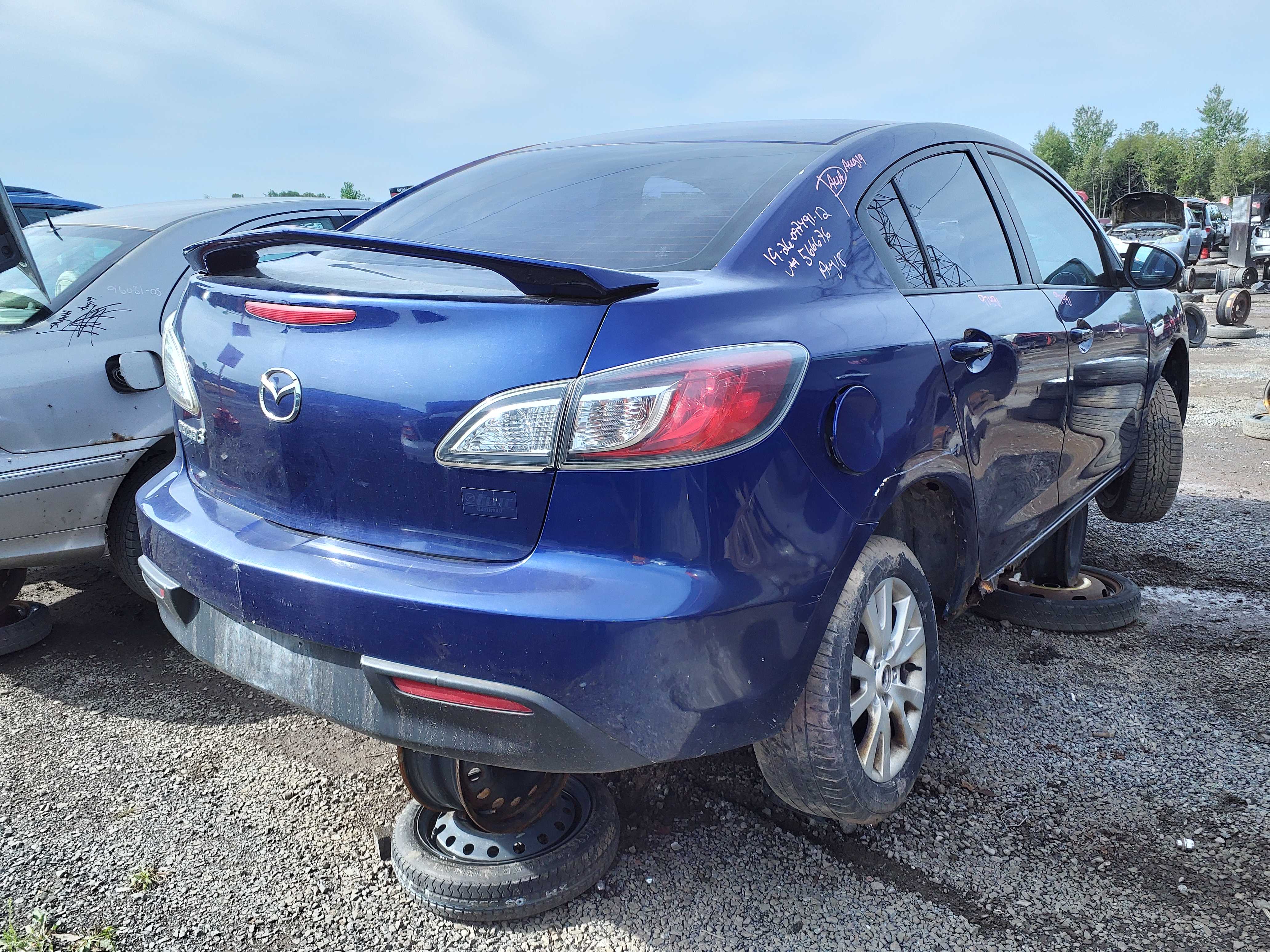 MAZDA MAZDA3 2012