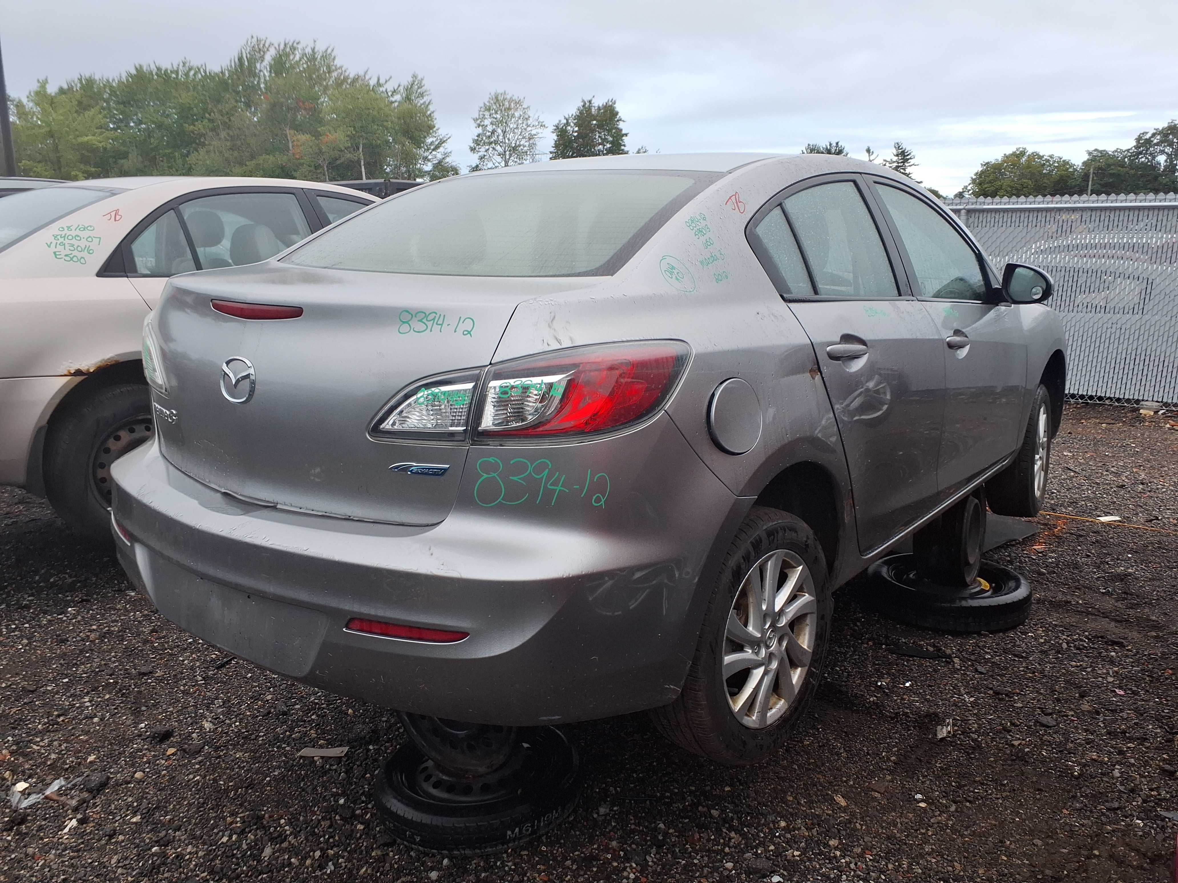 MAZDA MAZDA3 2012