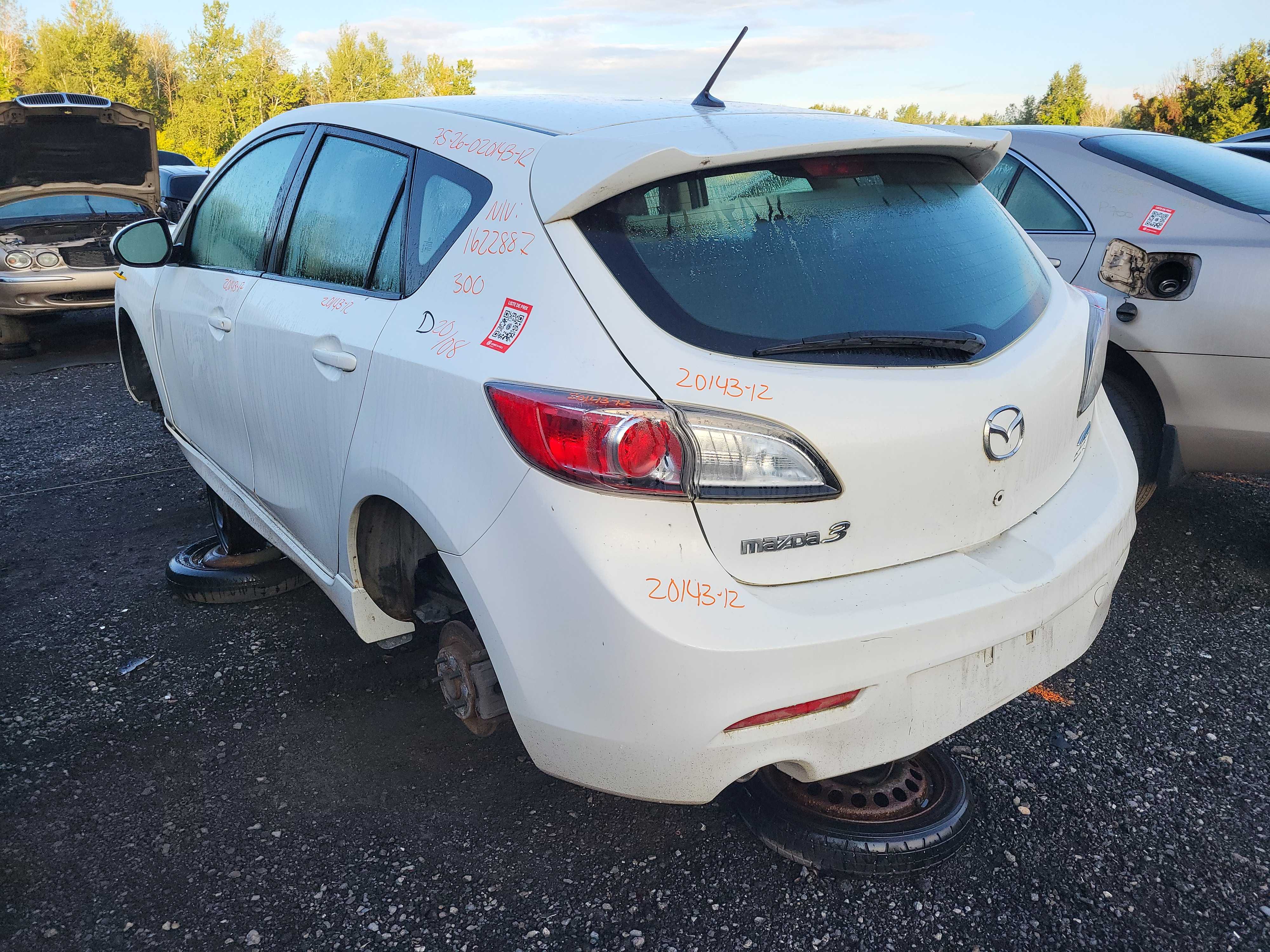 MAZDA MAZDA3 2012