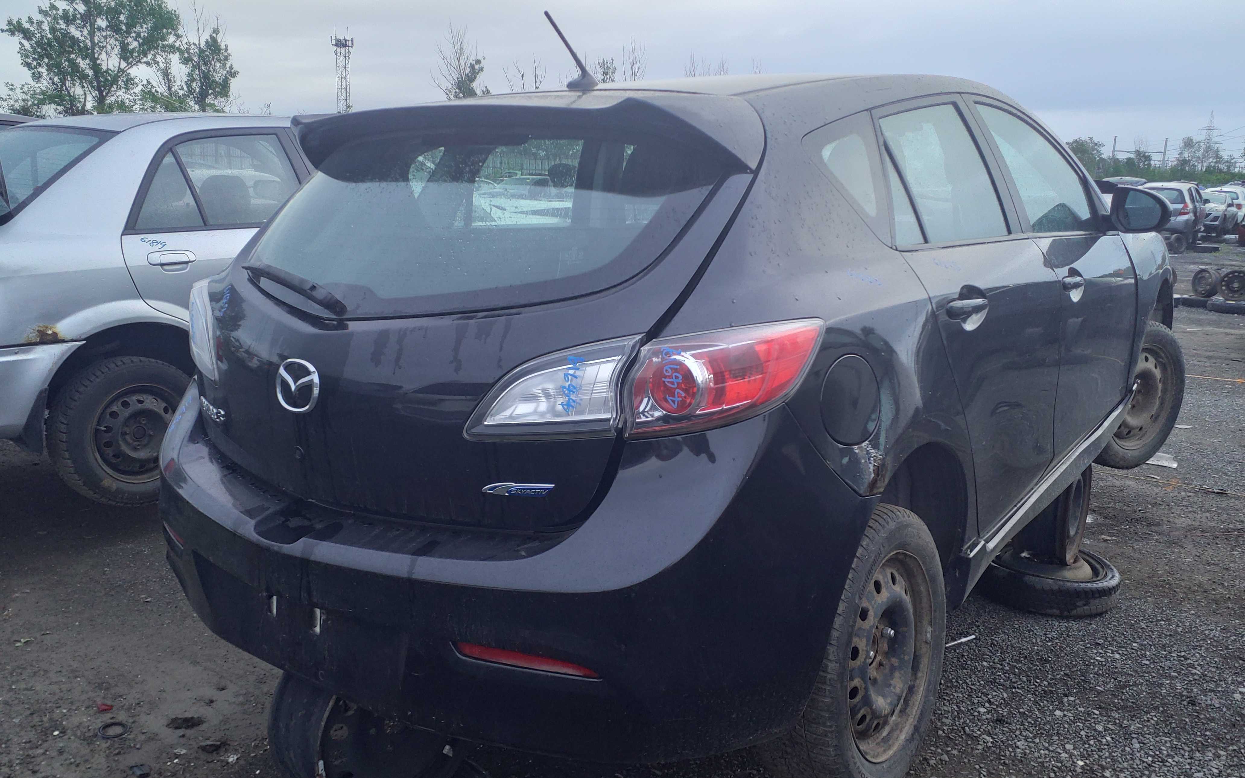 MAZDA MAZDA3 2012
