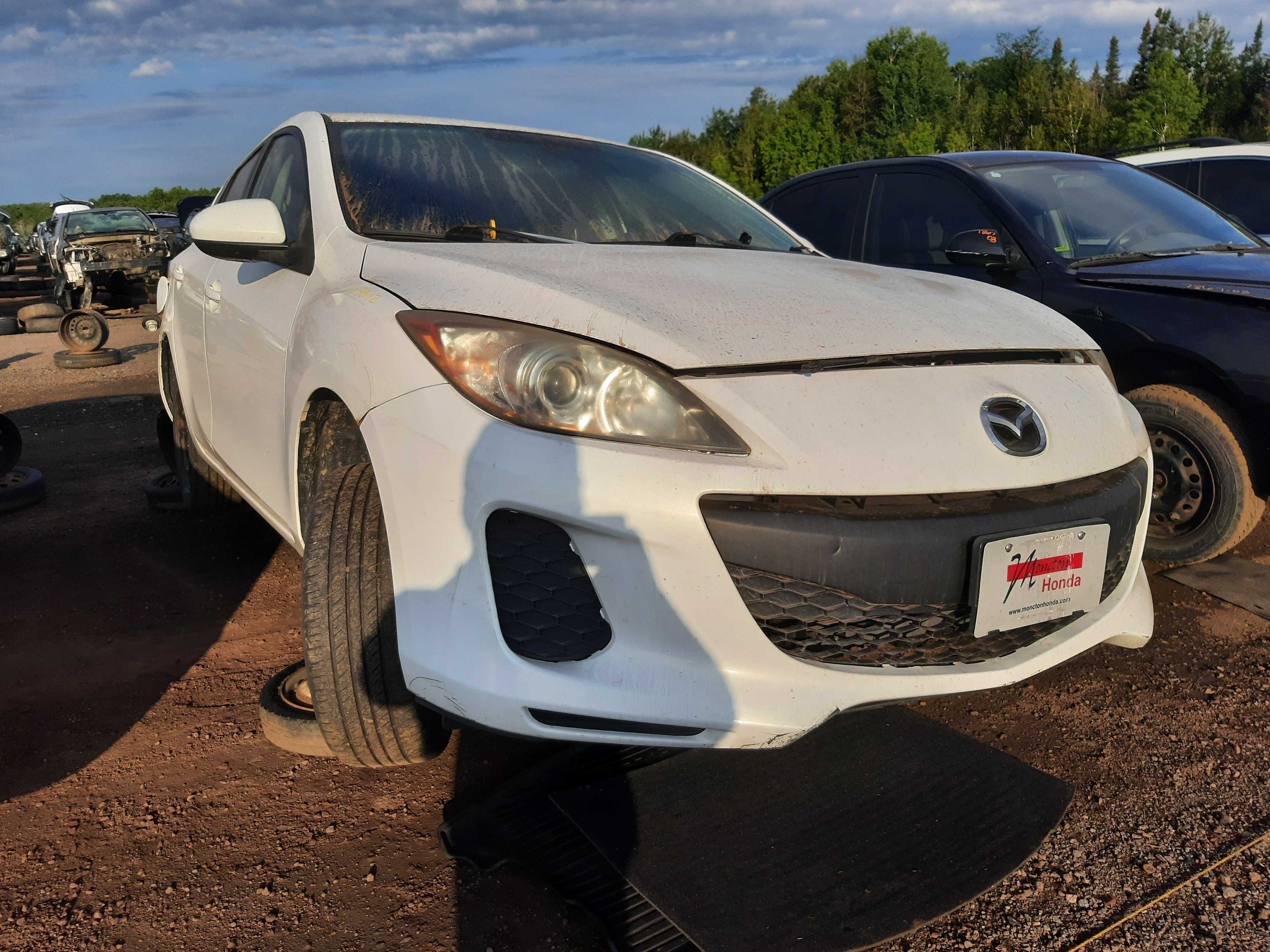 MAZDA MAZDA3 2012