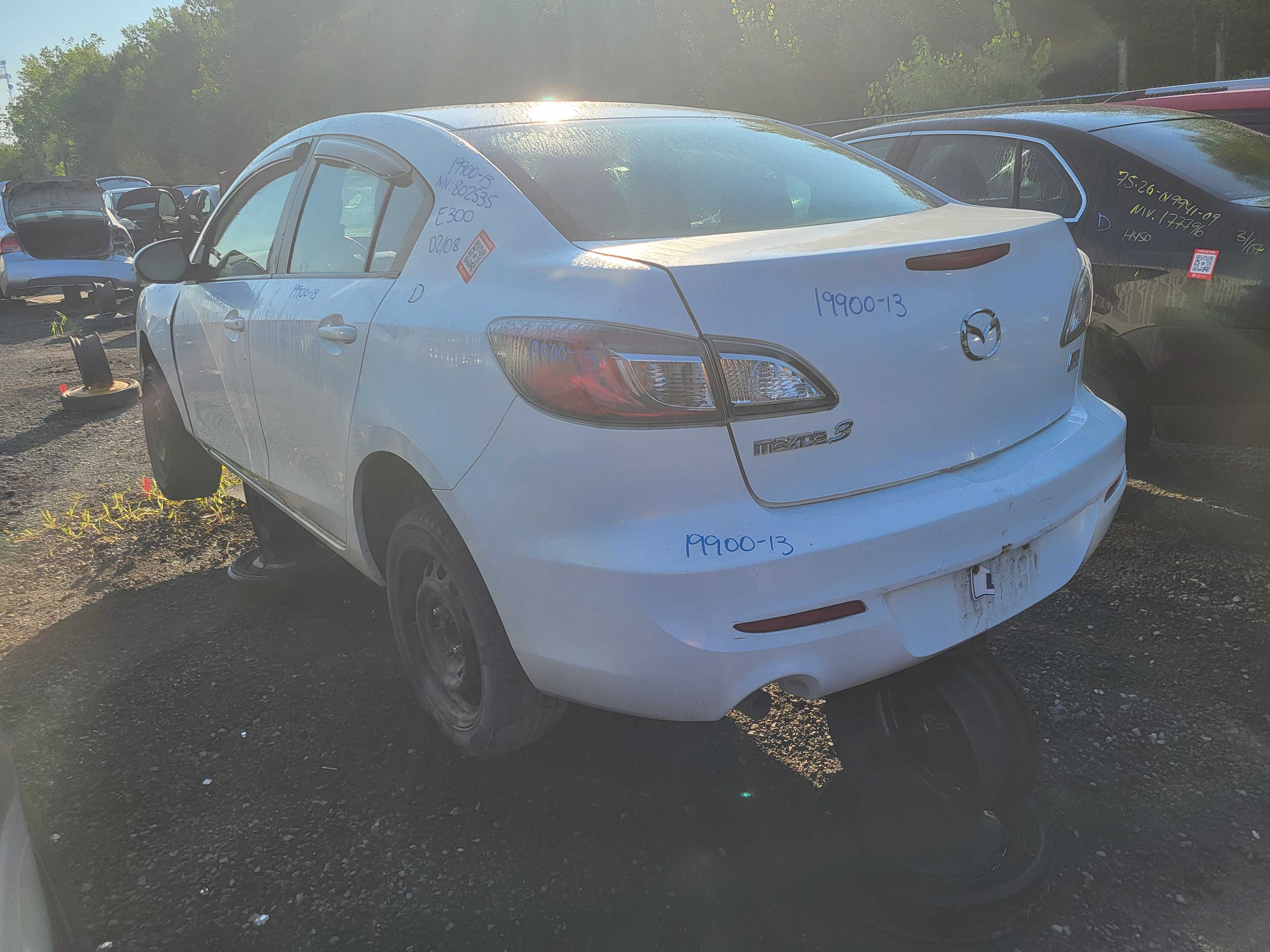 MAZDA MAZDA3 2013