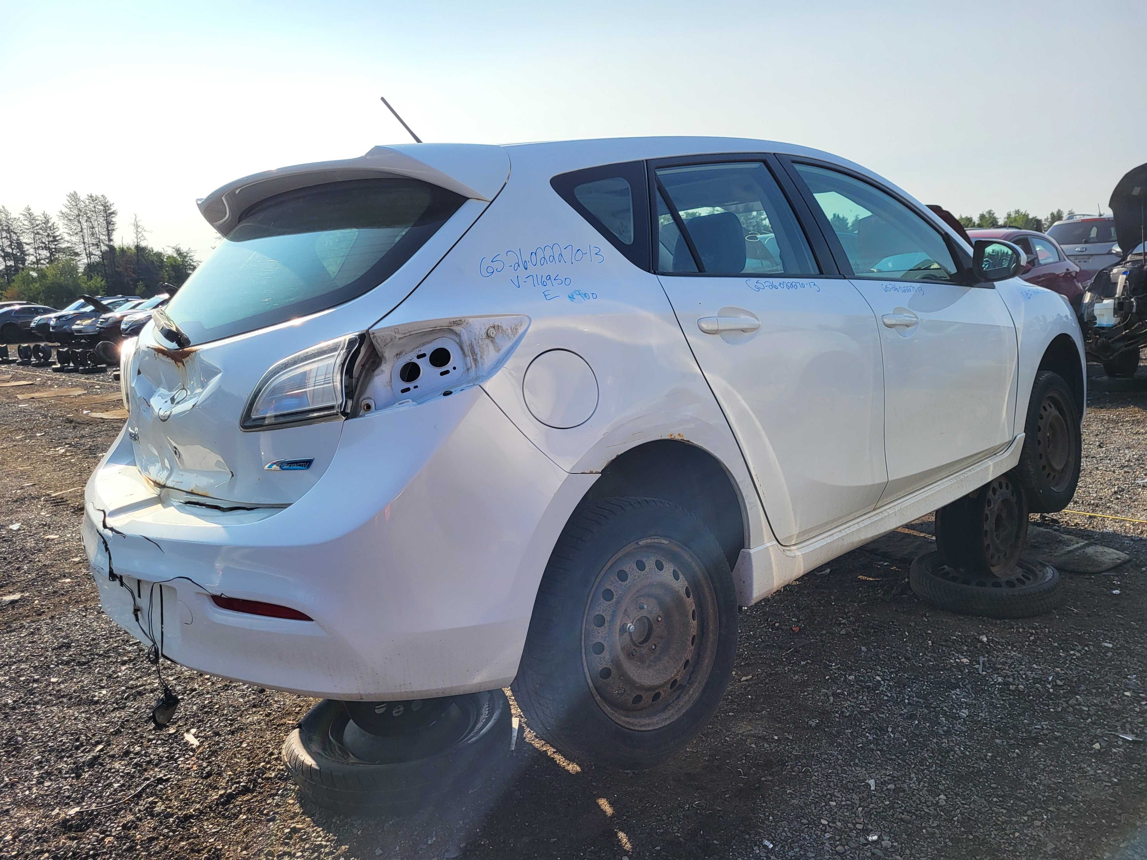 MAZDA MAZDA3 2013