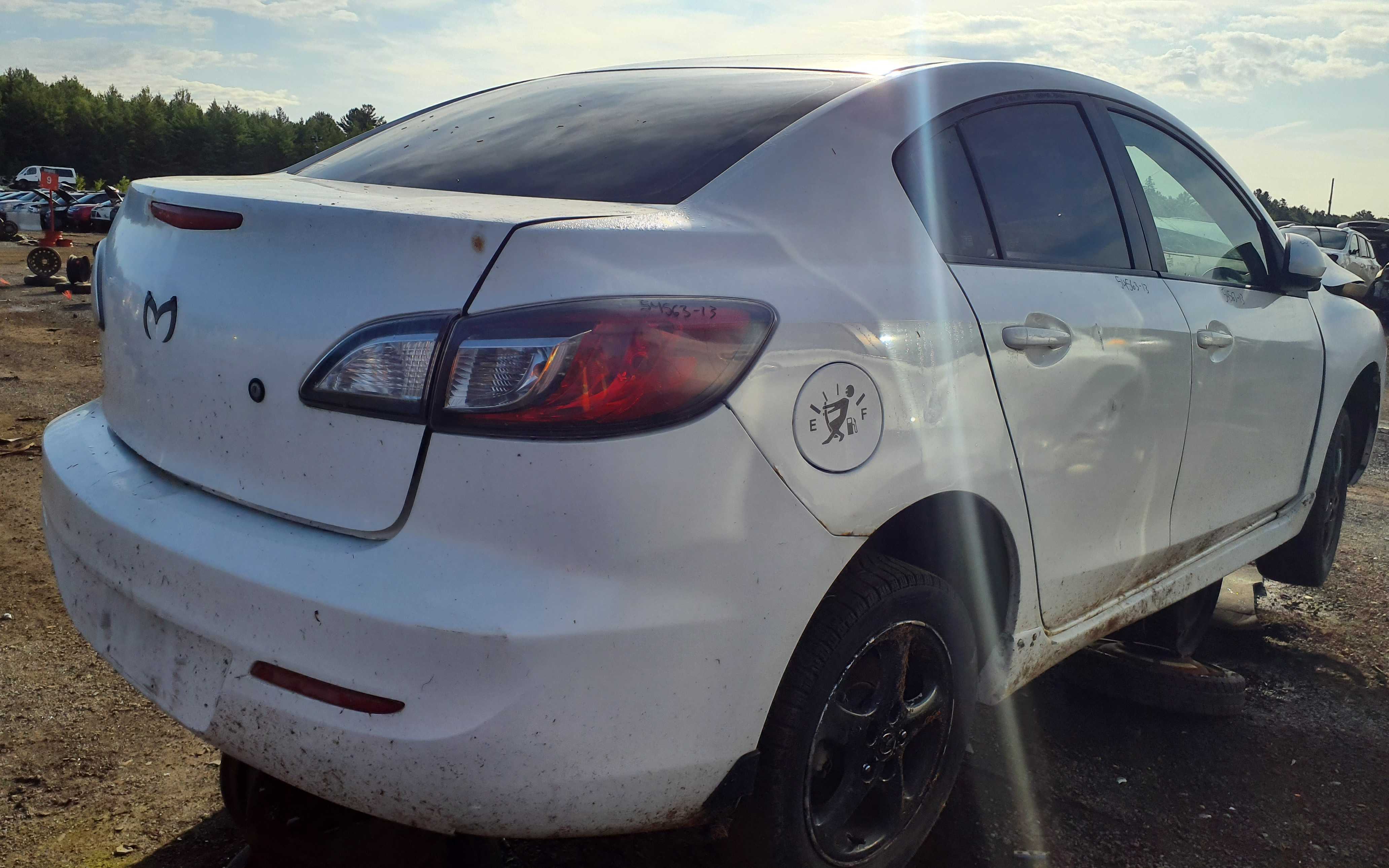 MAZDA MAZDA3 2013