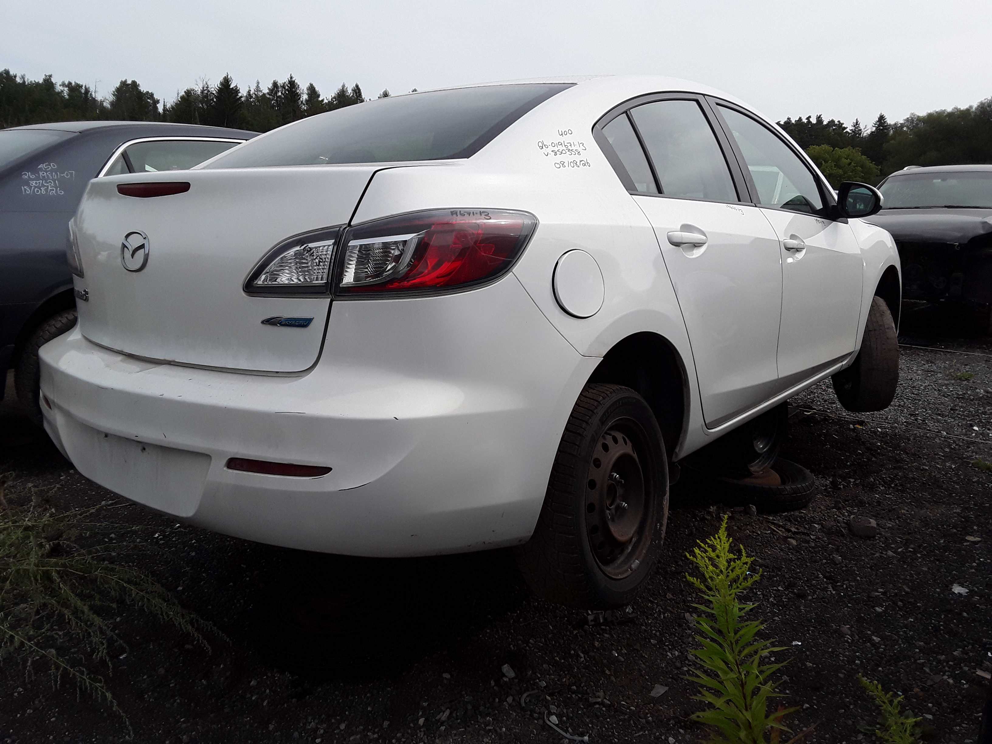 MAZDA MAZDA3 2013
