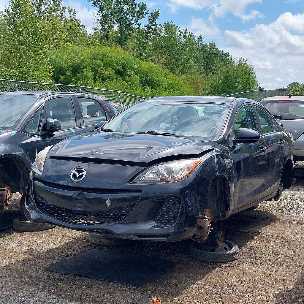 MAZDA MAZDA3 2013
