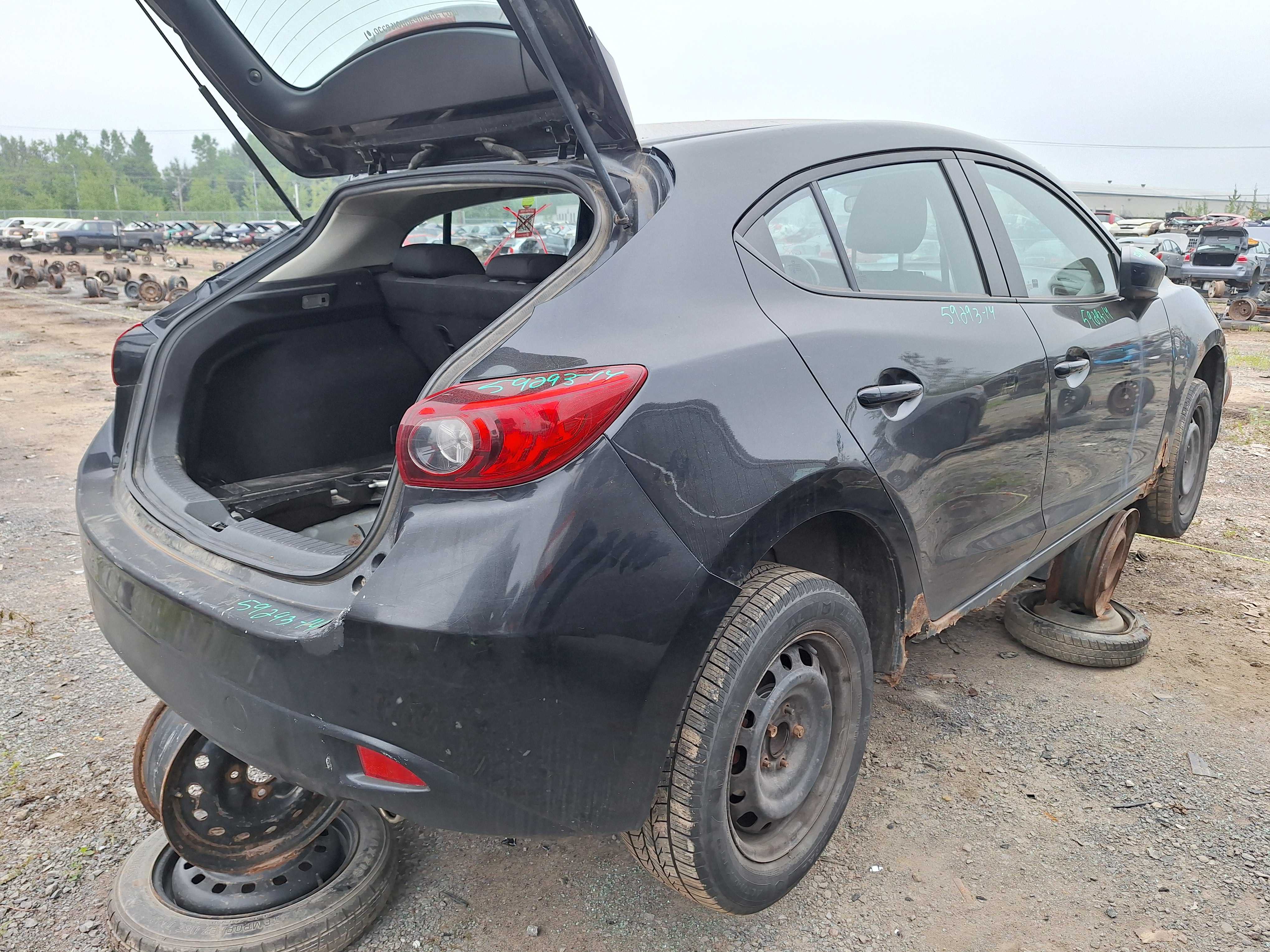 MAZDA MAZDA3 2014