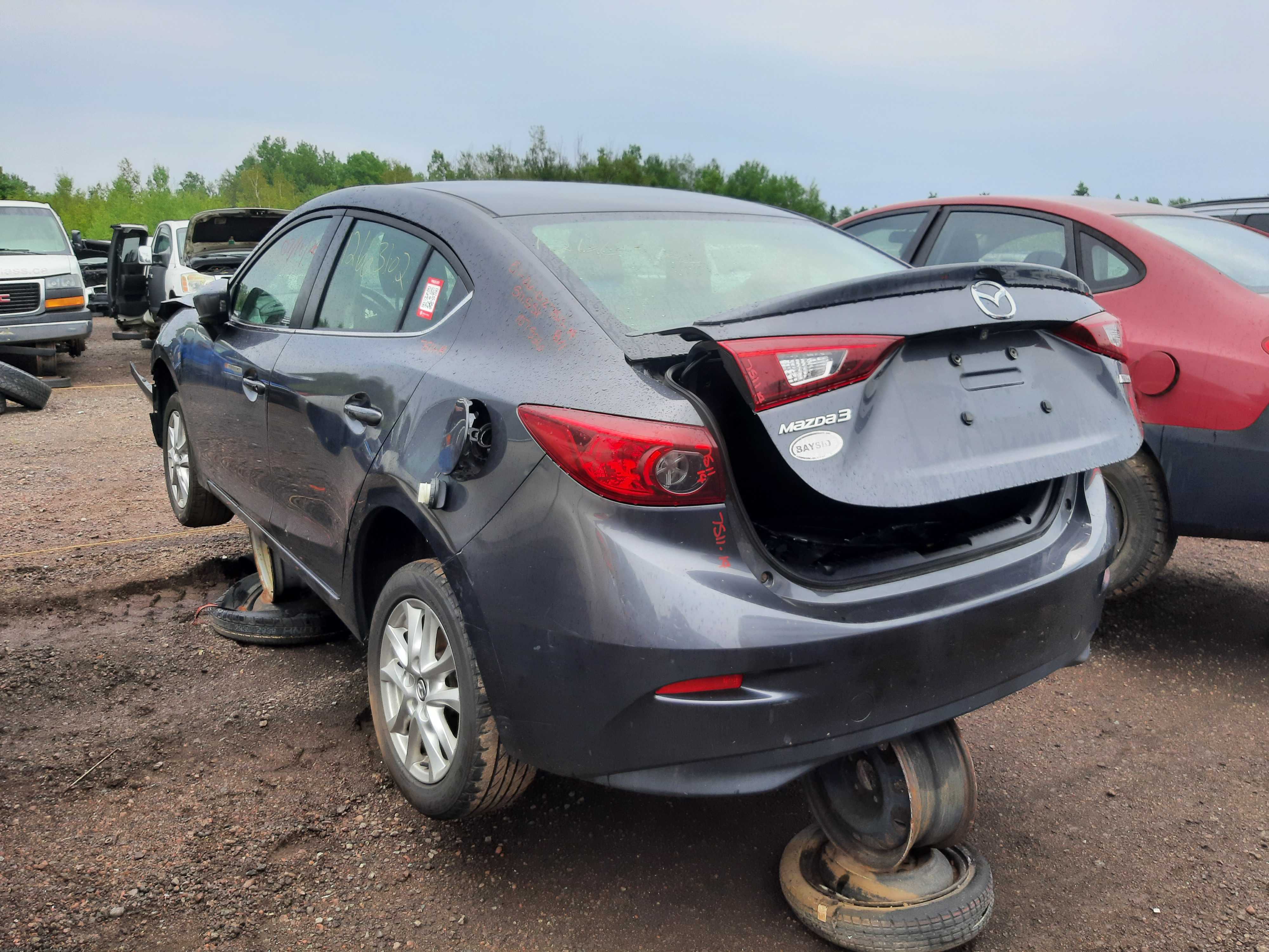 MAZDA MAZDA3 2014