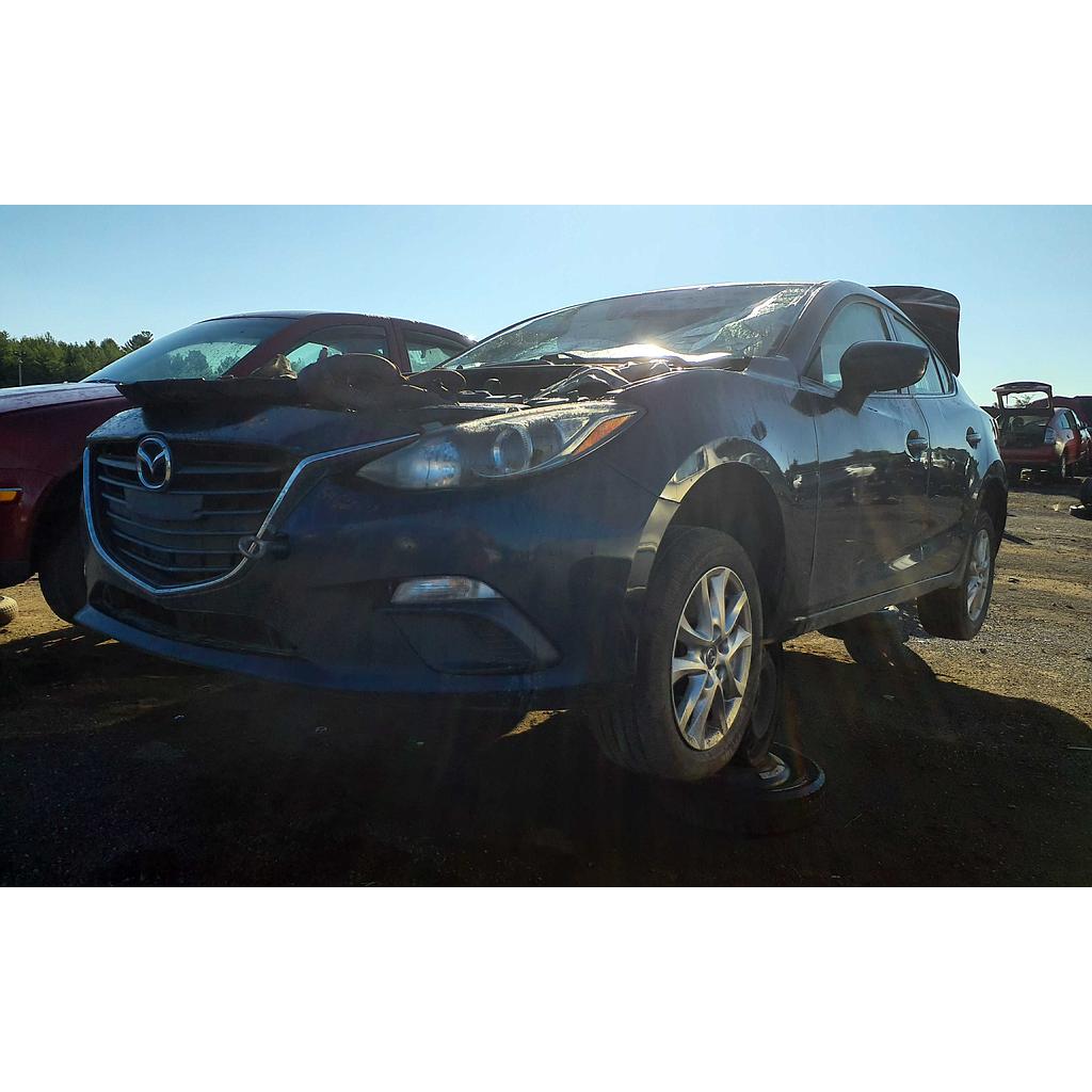 MAZDA MAZDA3 2015