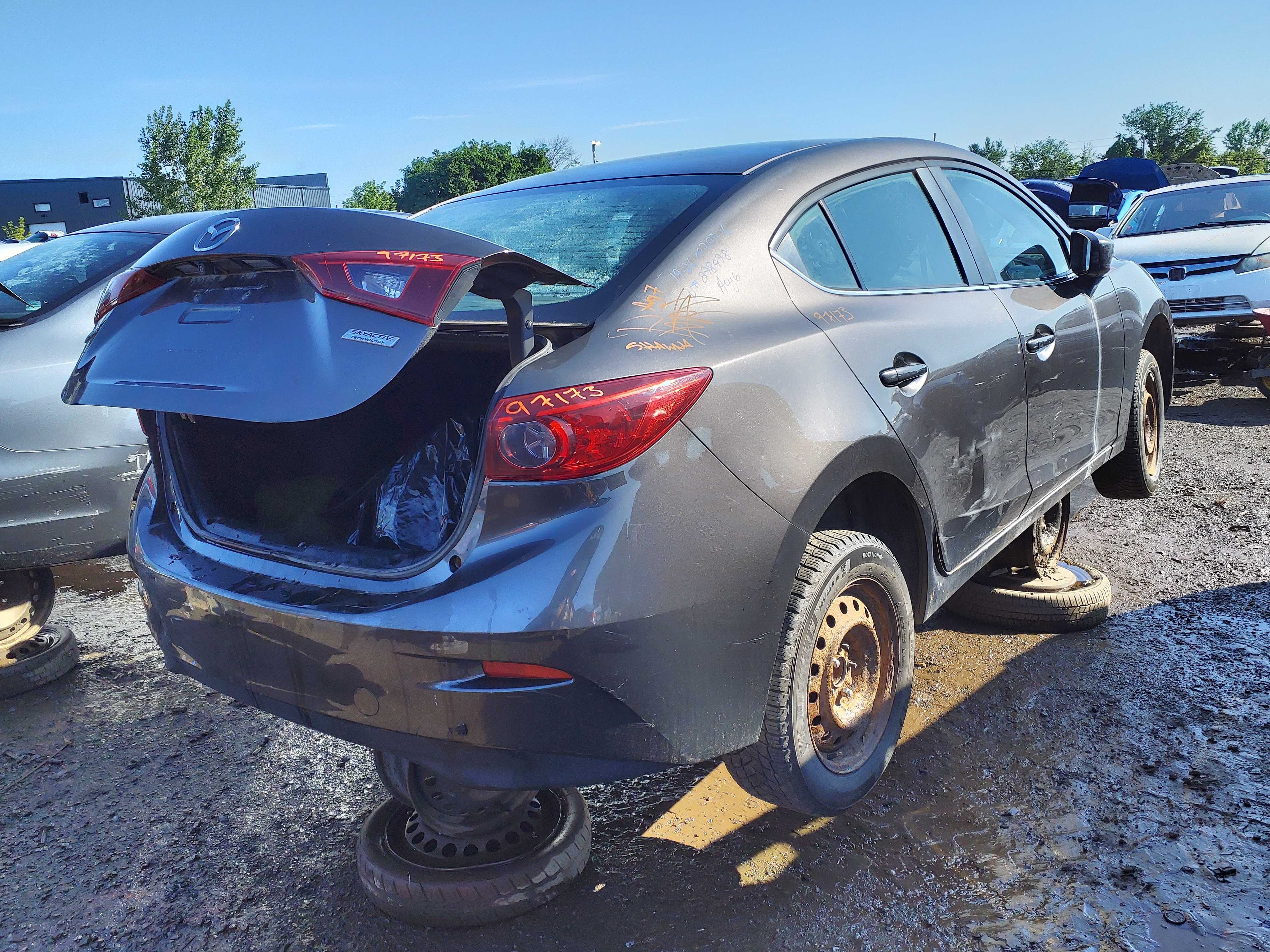 MAZDA MAZDA3 2016