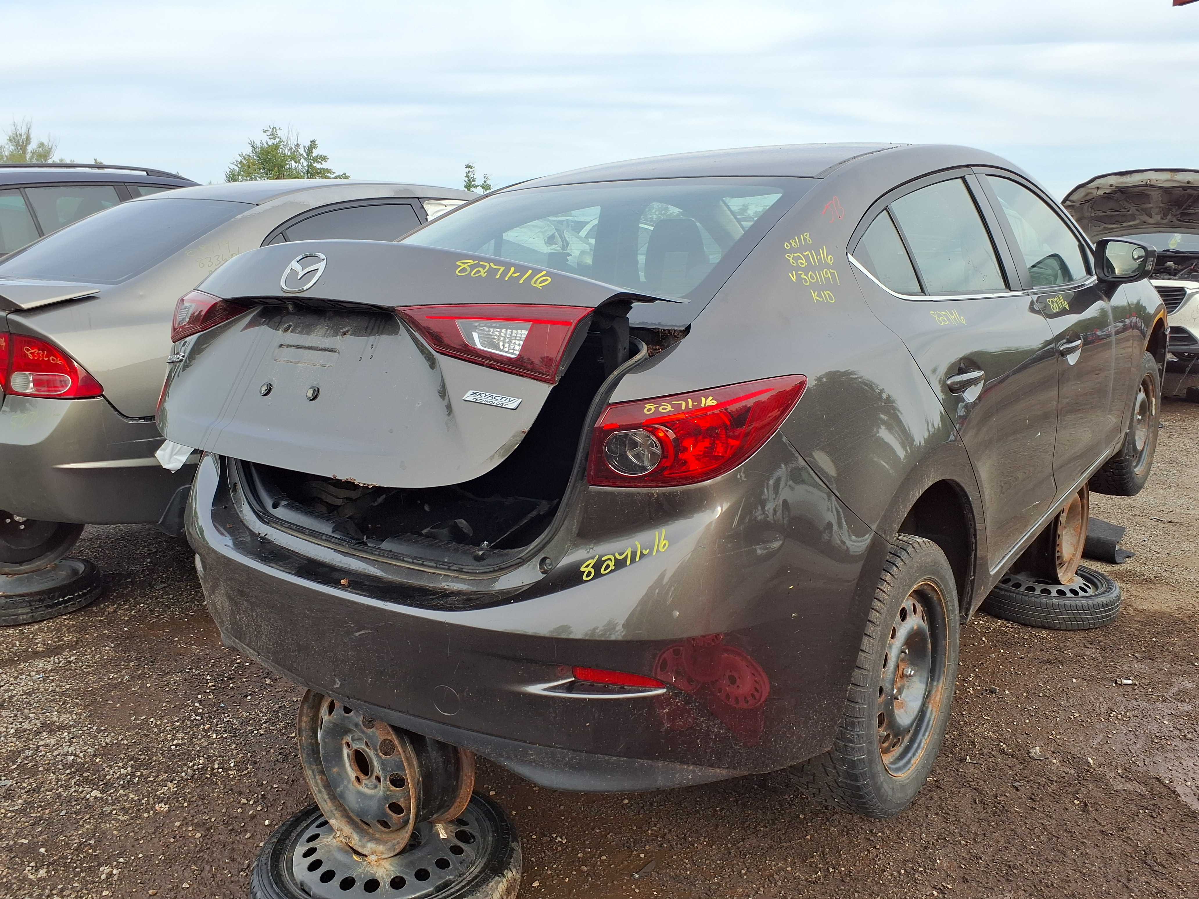 MAZDA MAZDA3 2016