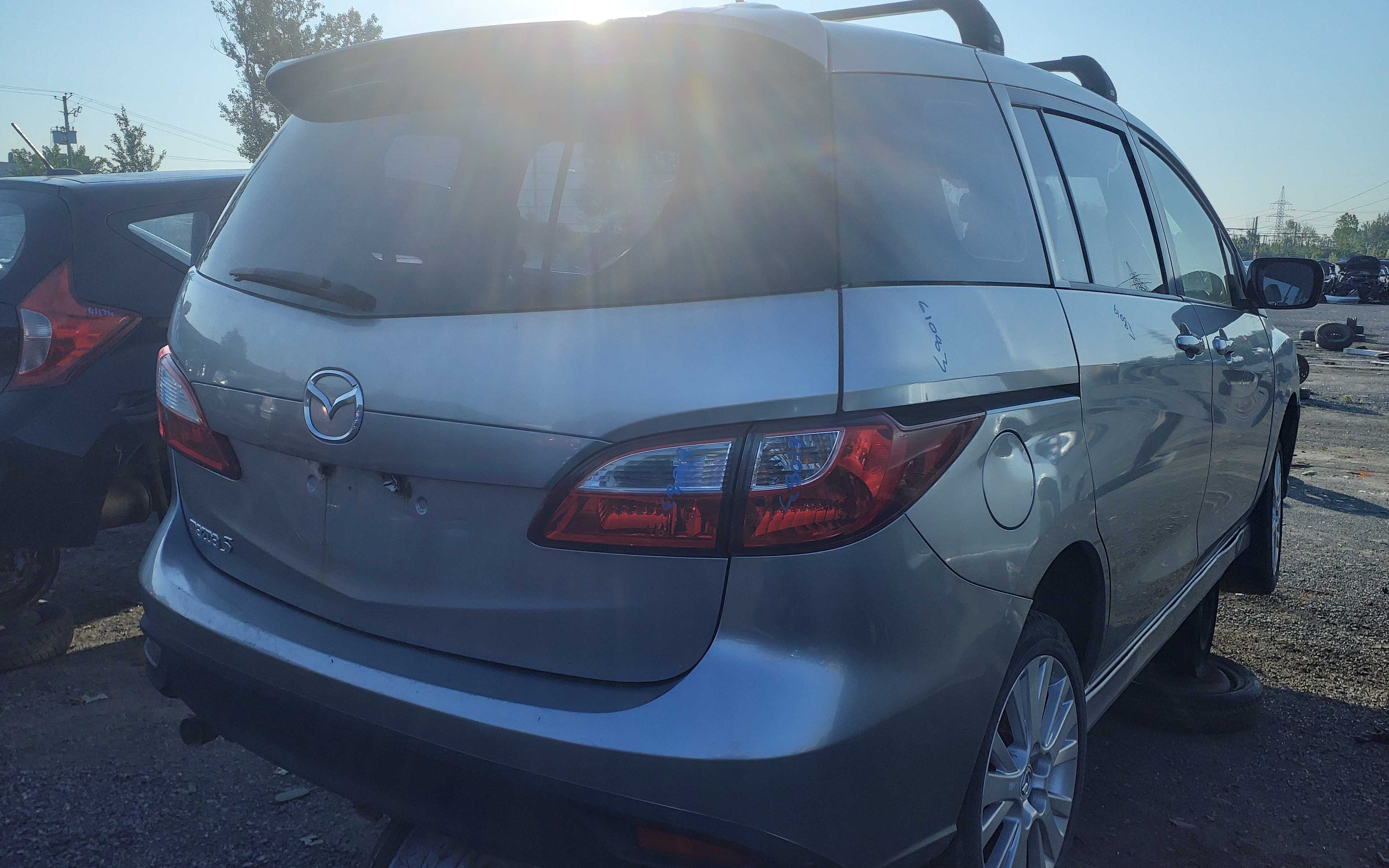 MAZDA MAZDA5 2012