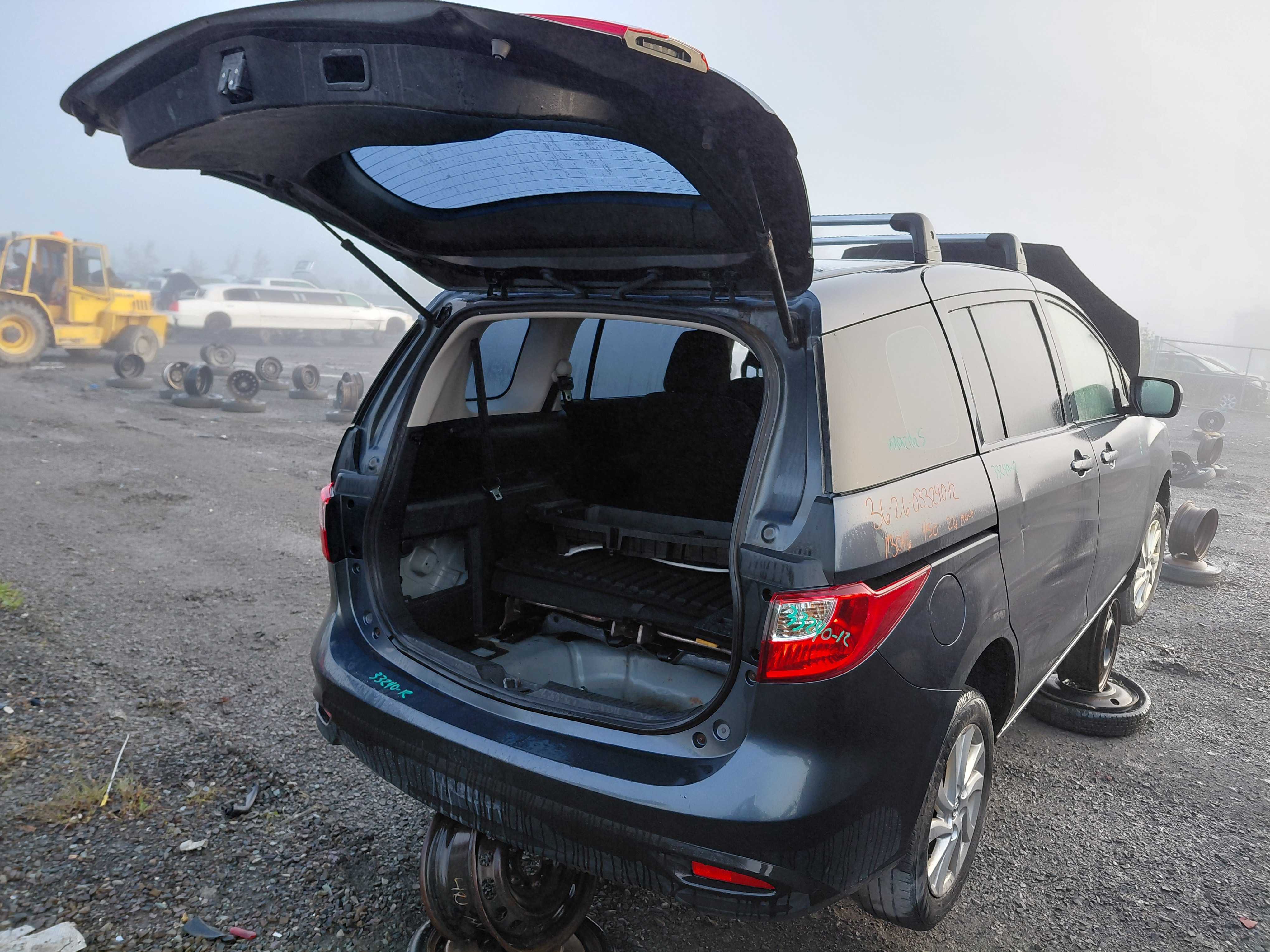 MAZDA MAZDA5 2012