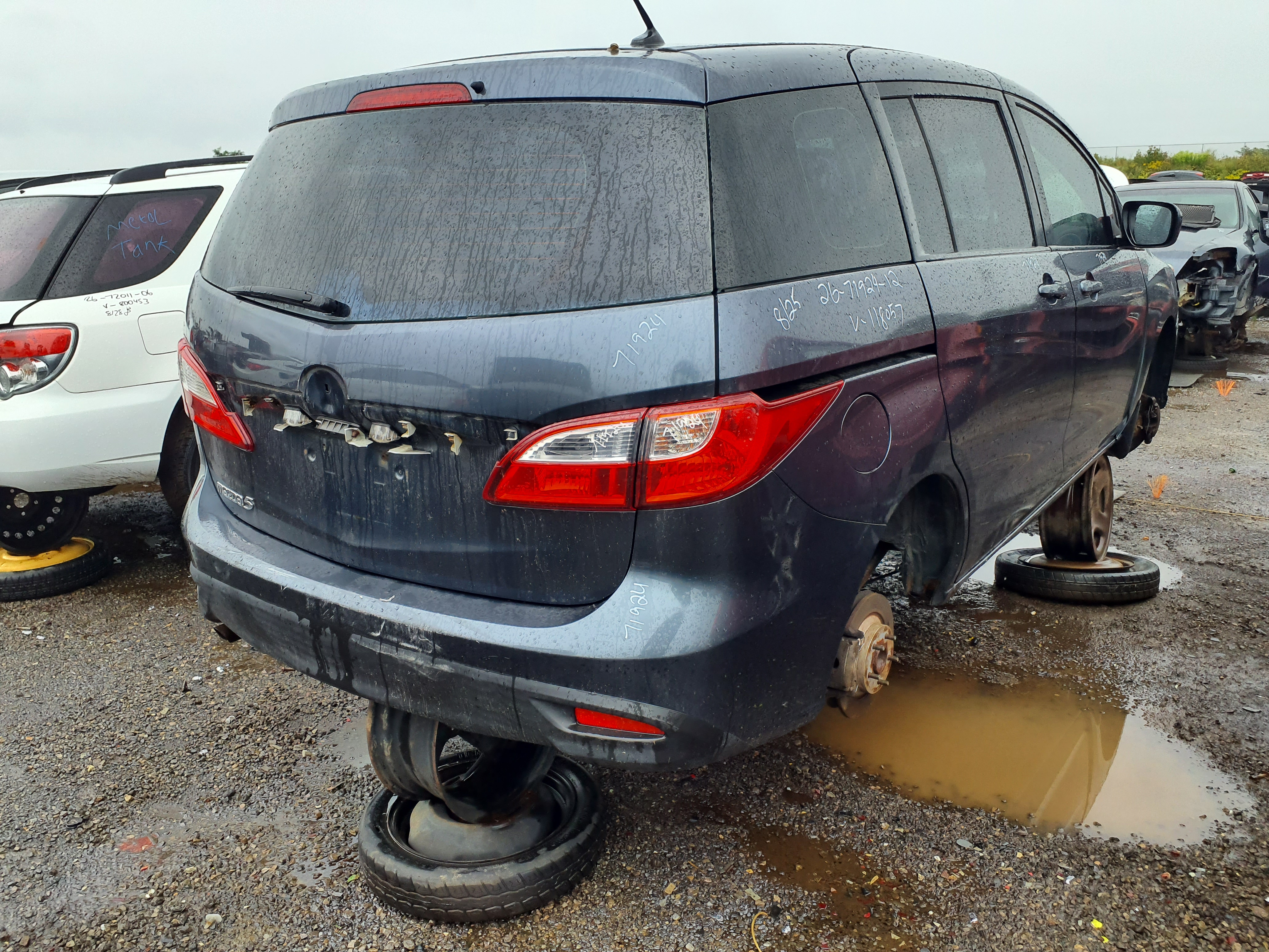 MAZDA MAZDA5 2012