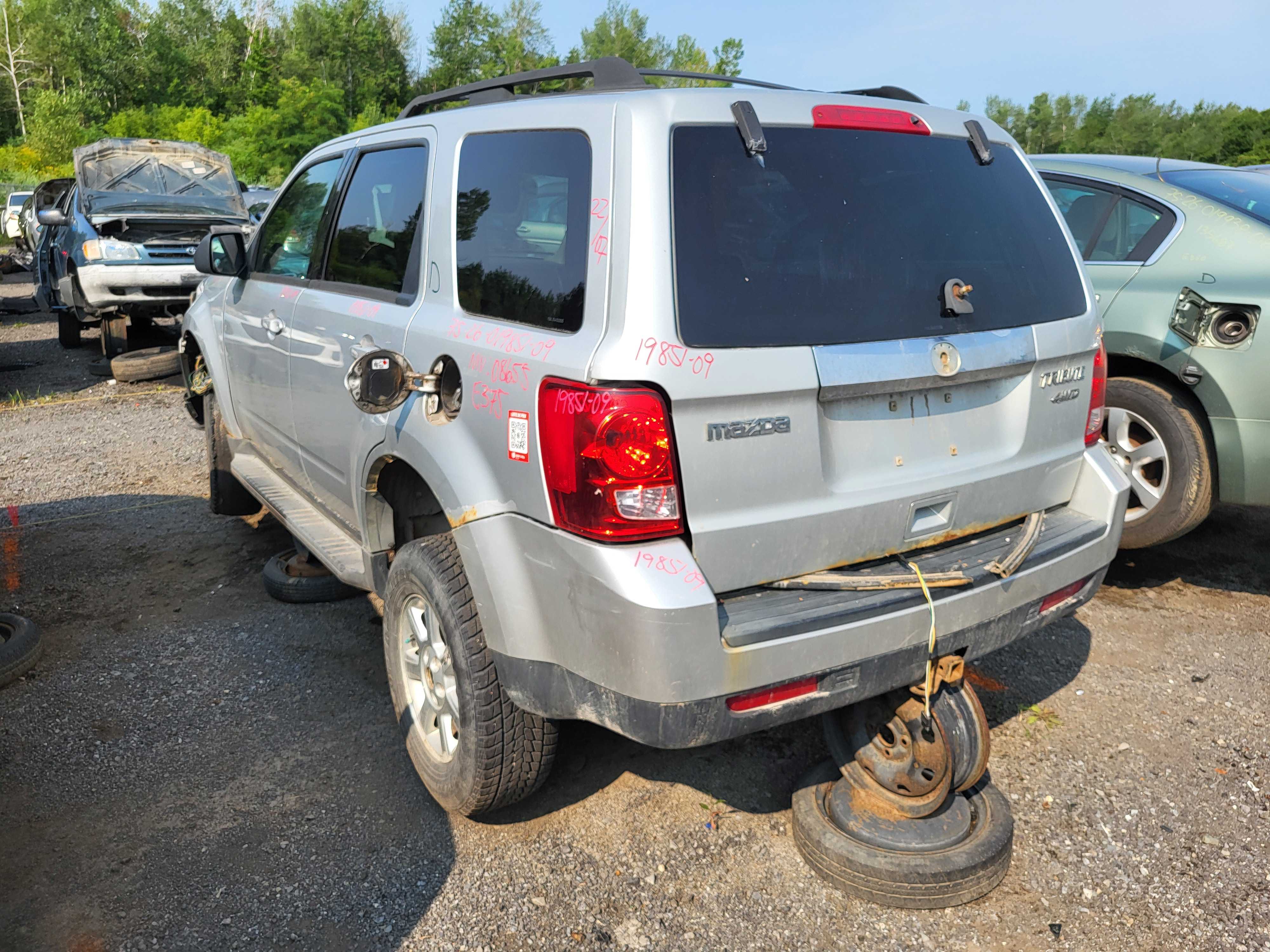 MAZDA TRIBUTE 2009