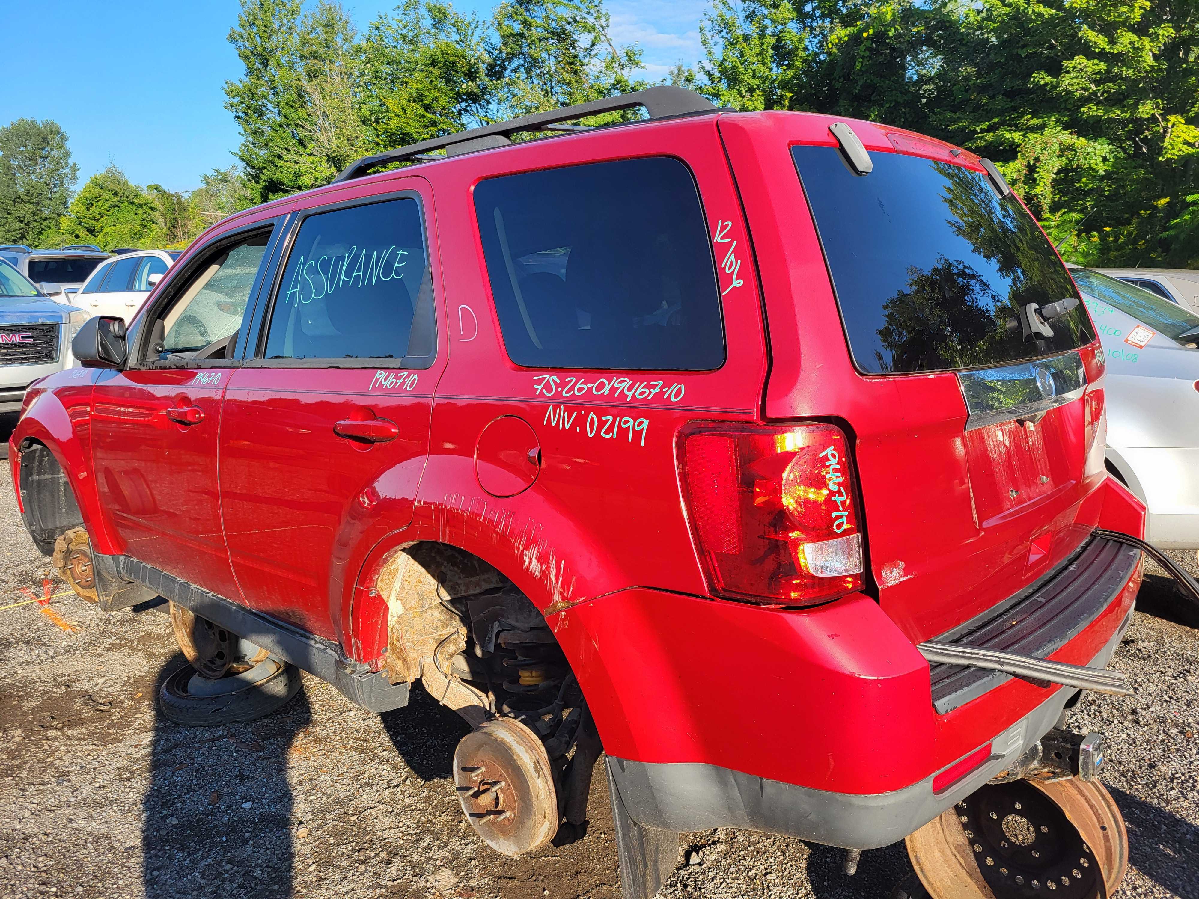 MAZDA TRIBUTE 2010