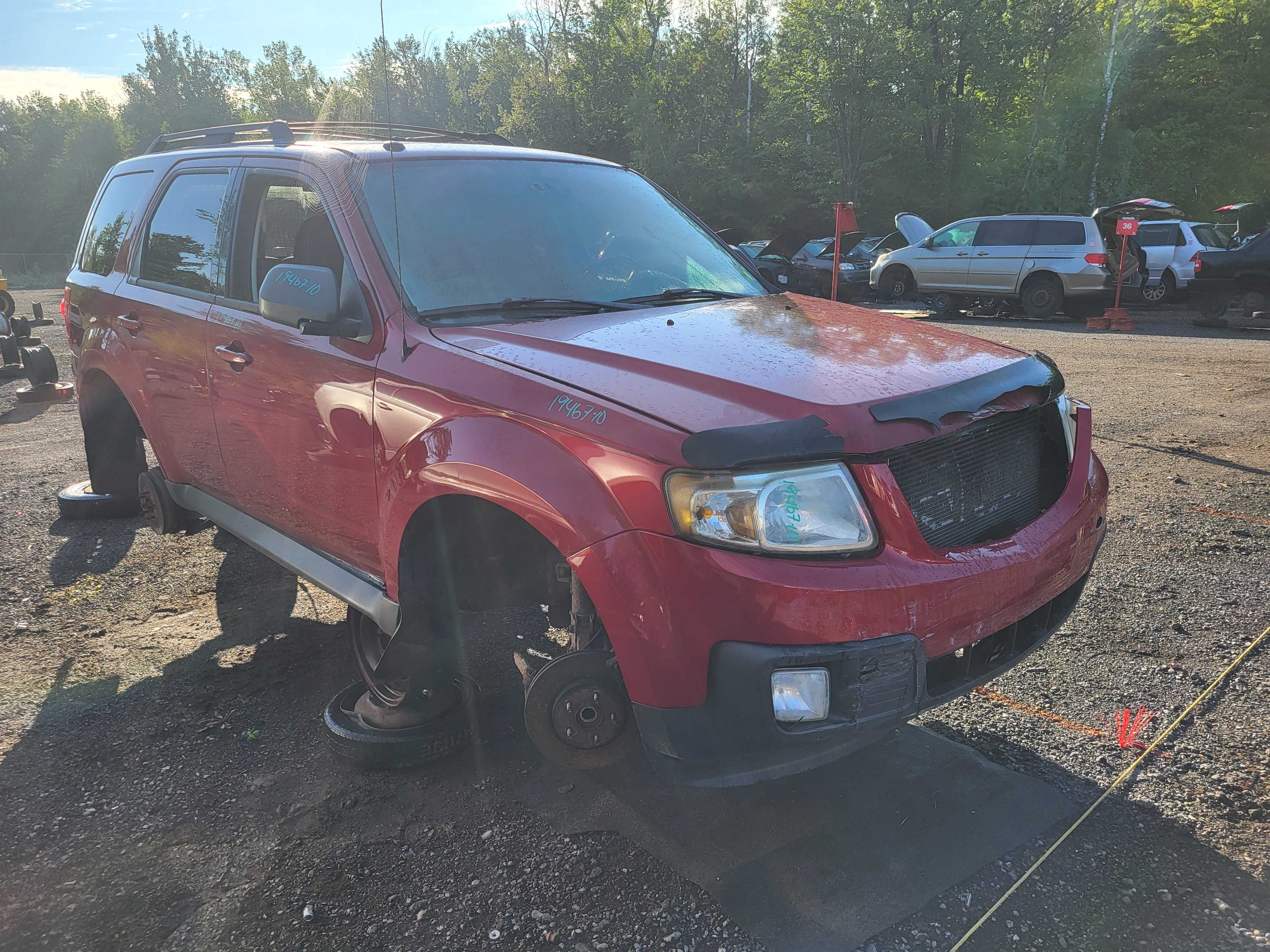 MAZDA TRIBUTE 2010
