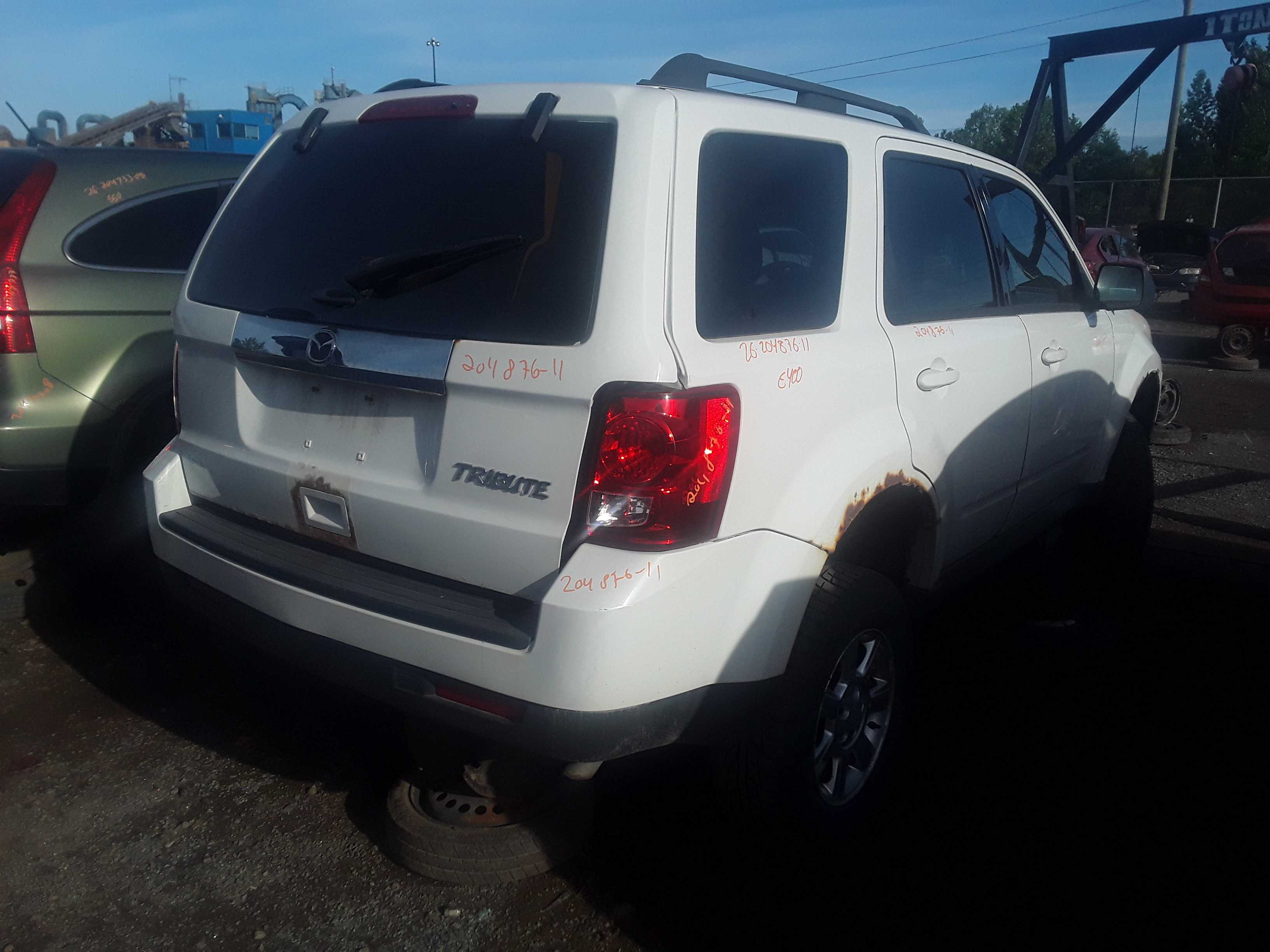 MAZDA TRIBUTE 2011