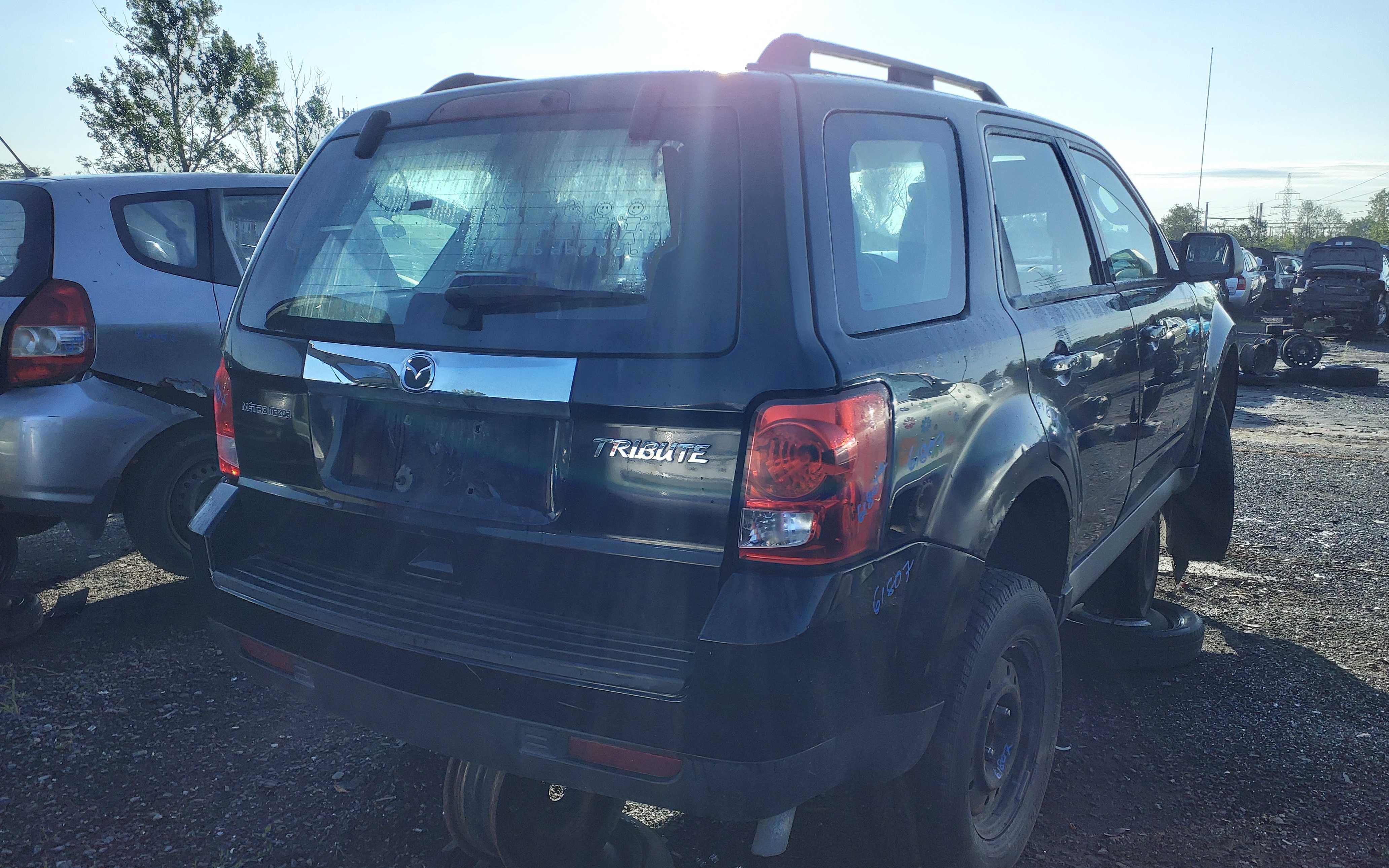 MAZDA TRIBUTE 2011