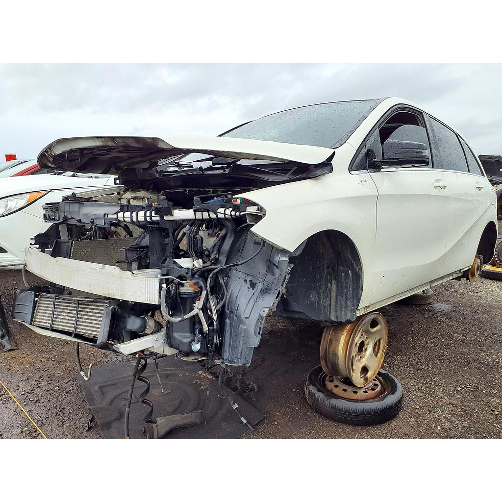 MERCEDES-BENZ B-CLASS 2013