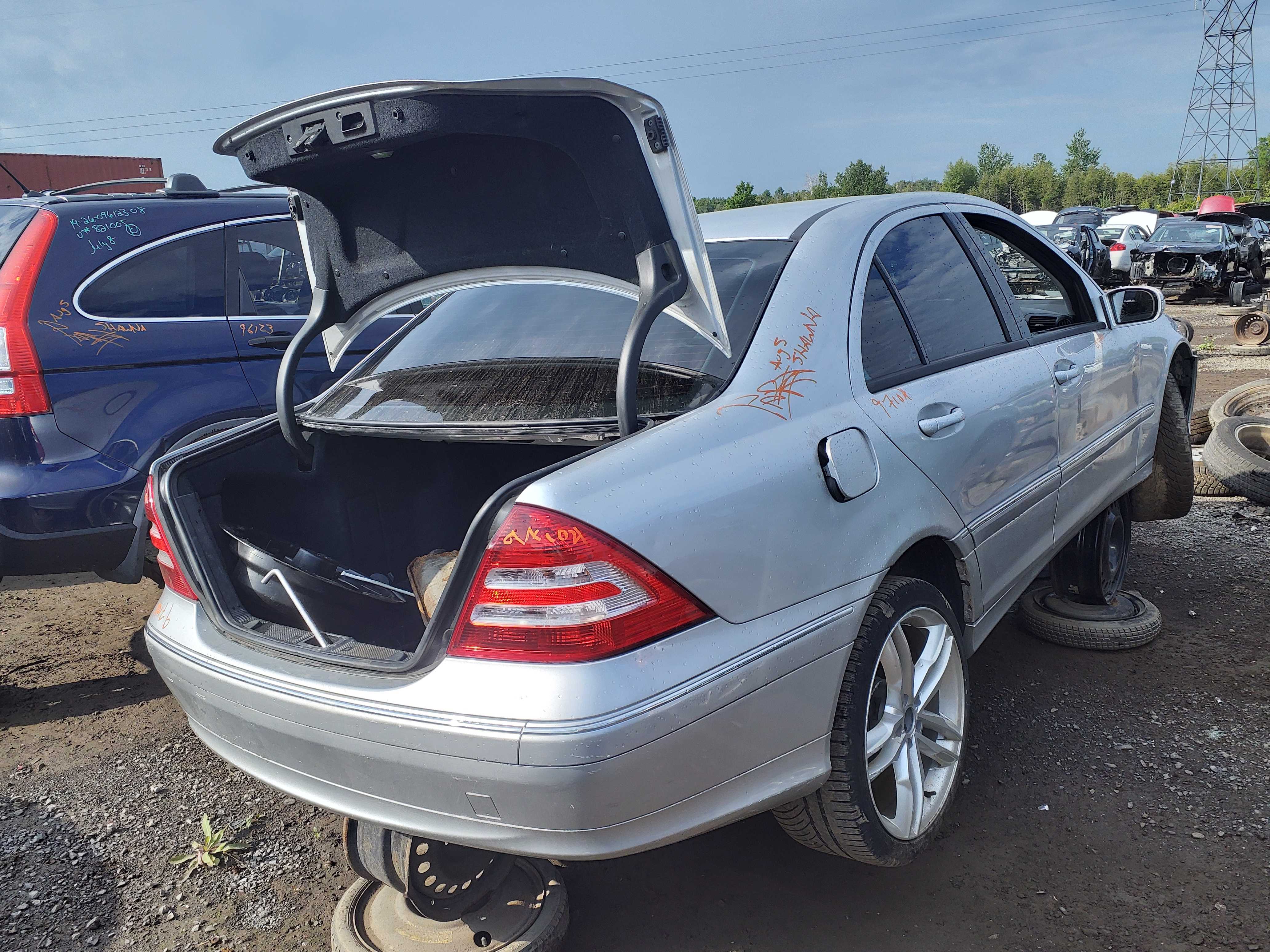 MERCEDES-BENZ C-CLASS 2005