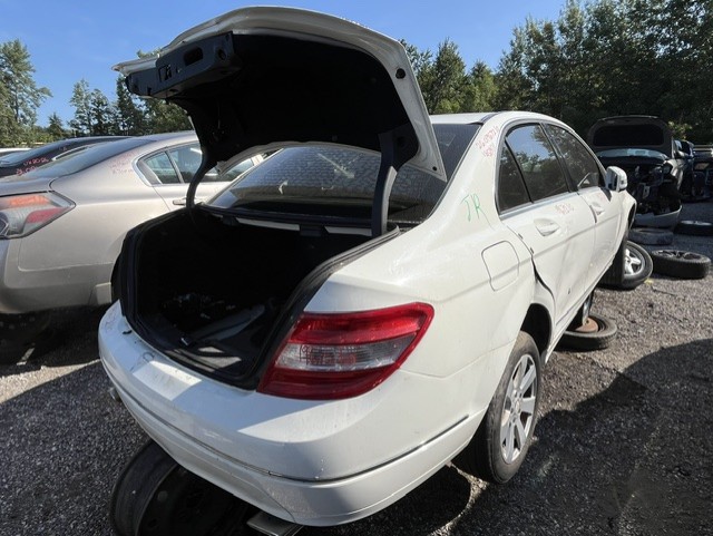 MERCEDES-BENZ C-CLASS 2010