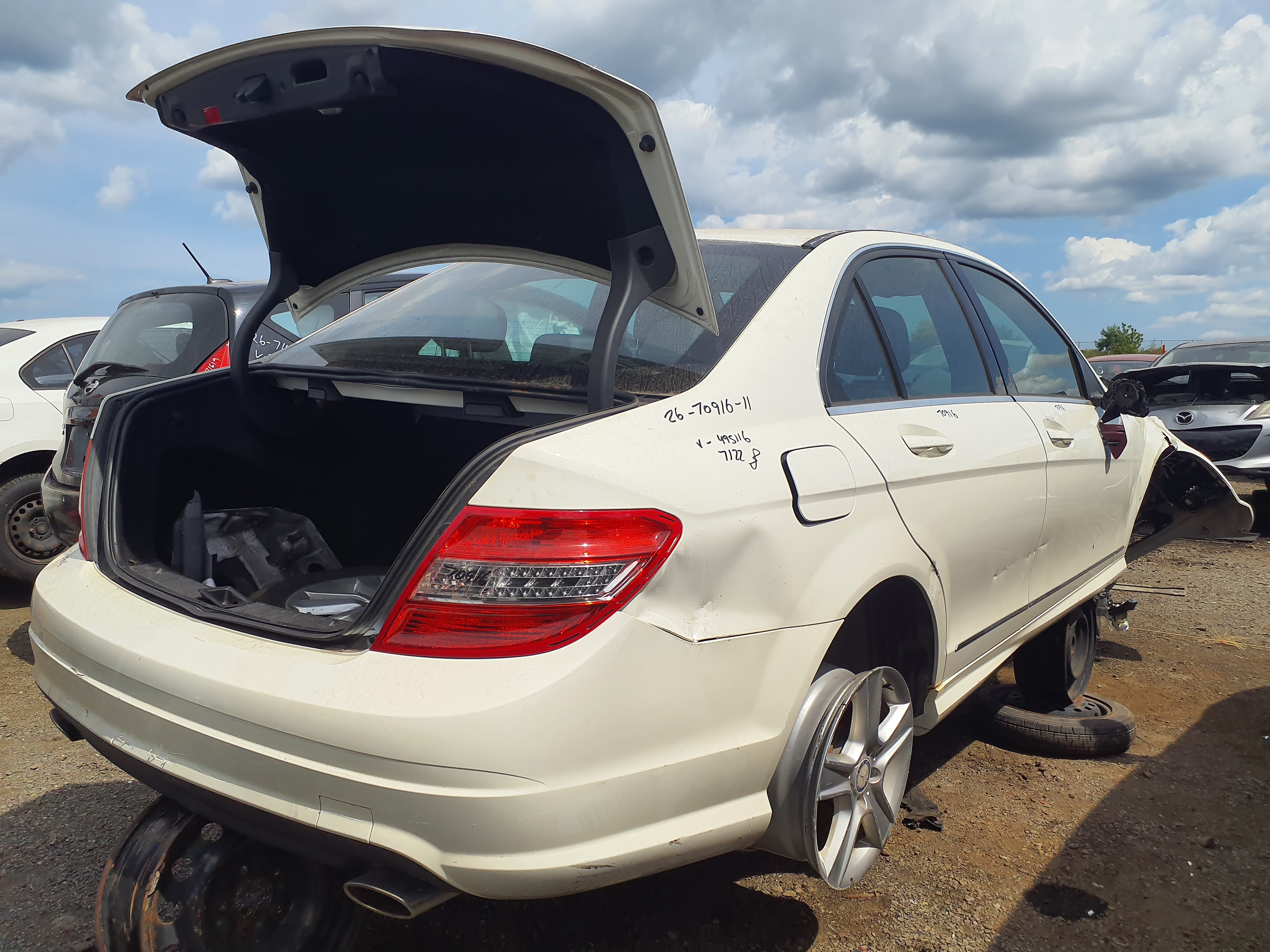 MERCEDES-BENZ C-CLASS 2011
