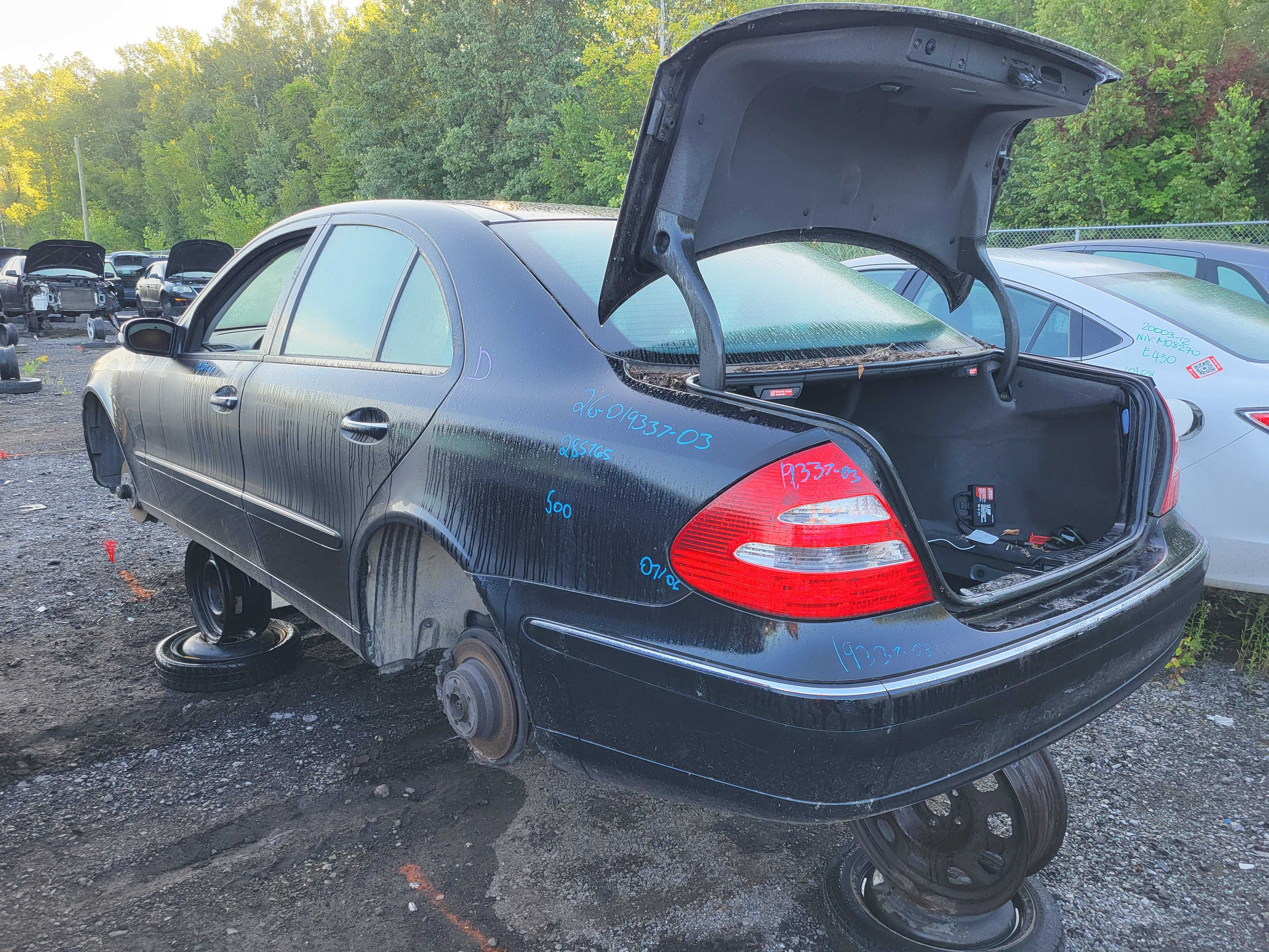 MERCEDES-BENZ E-CLASS 2003