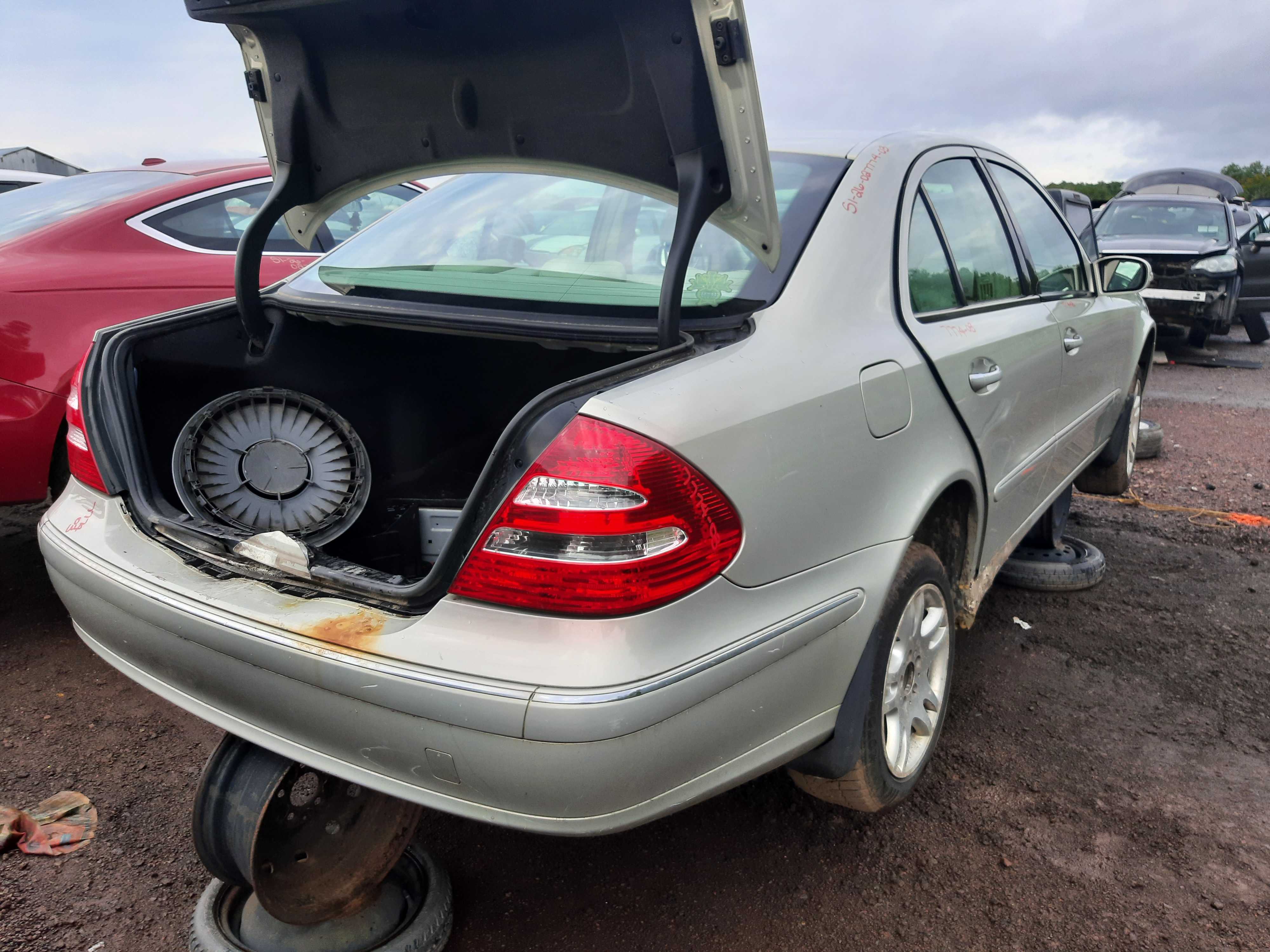 MERCEDES-BENZ E-CLASS 2003