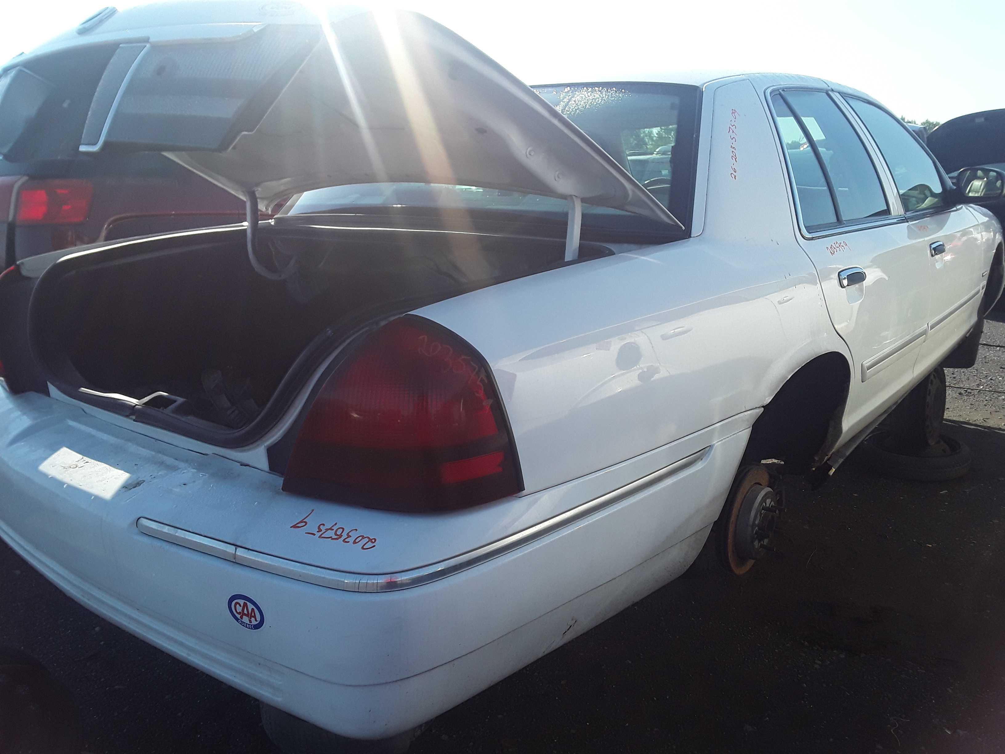 MERCURY GRAND MARQUIS 2009