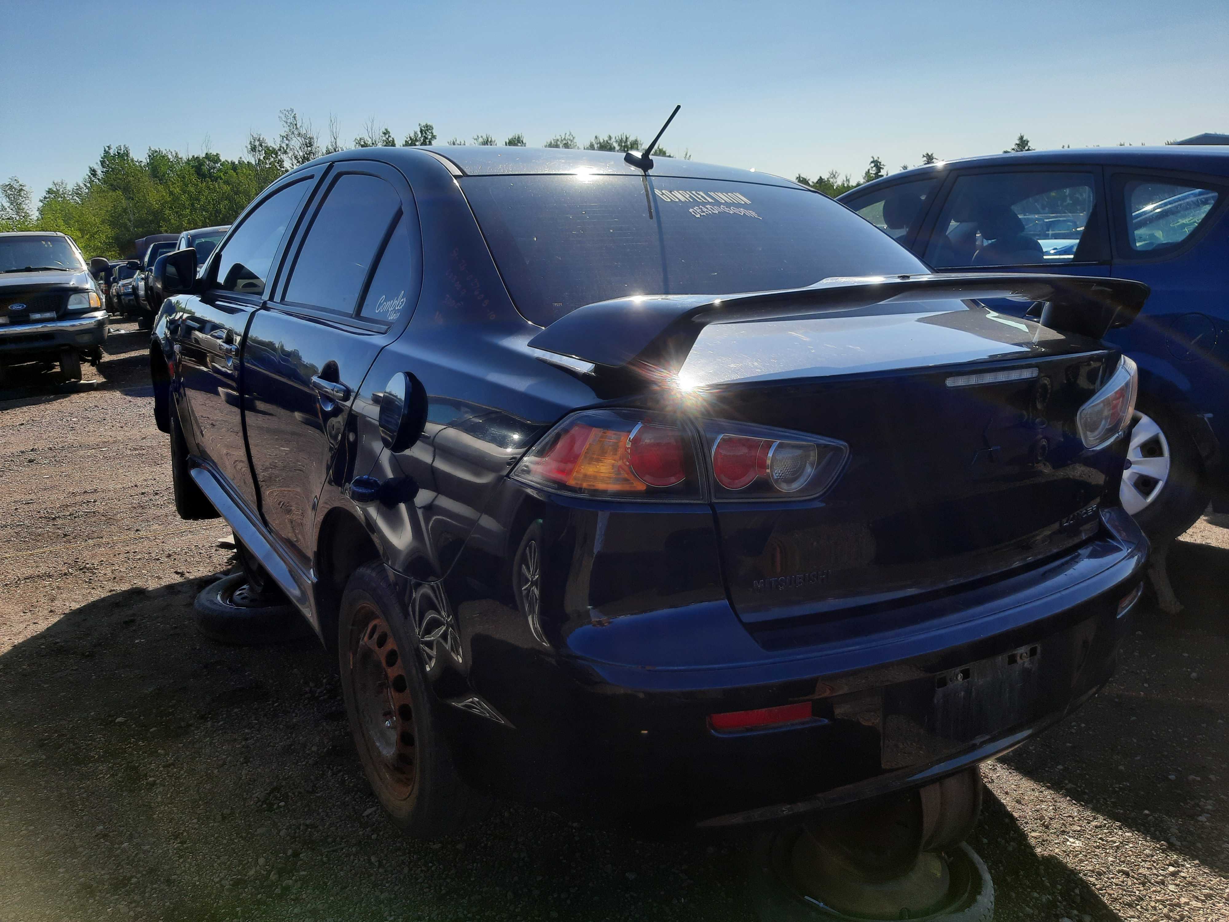 MITSUBISHI LANCER 2010